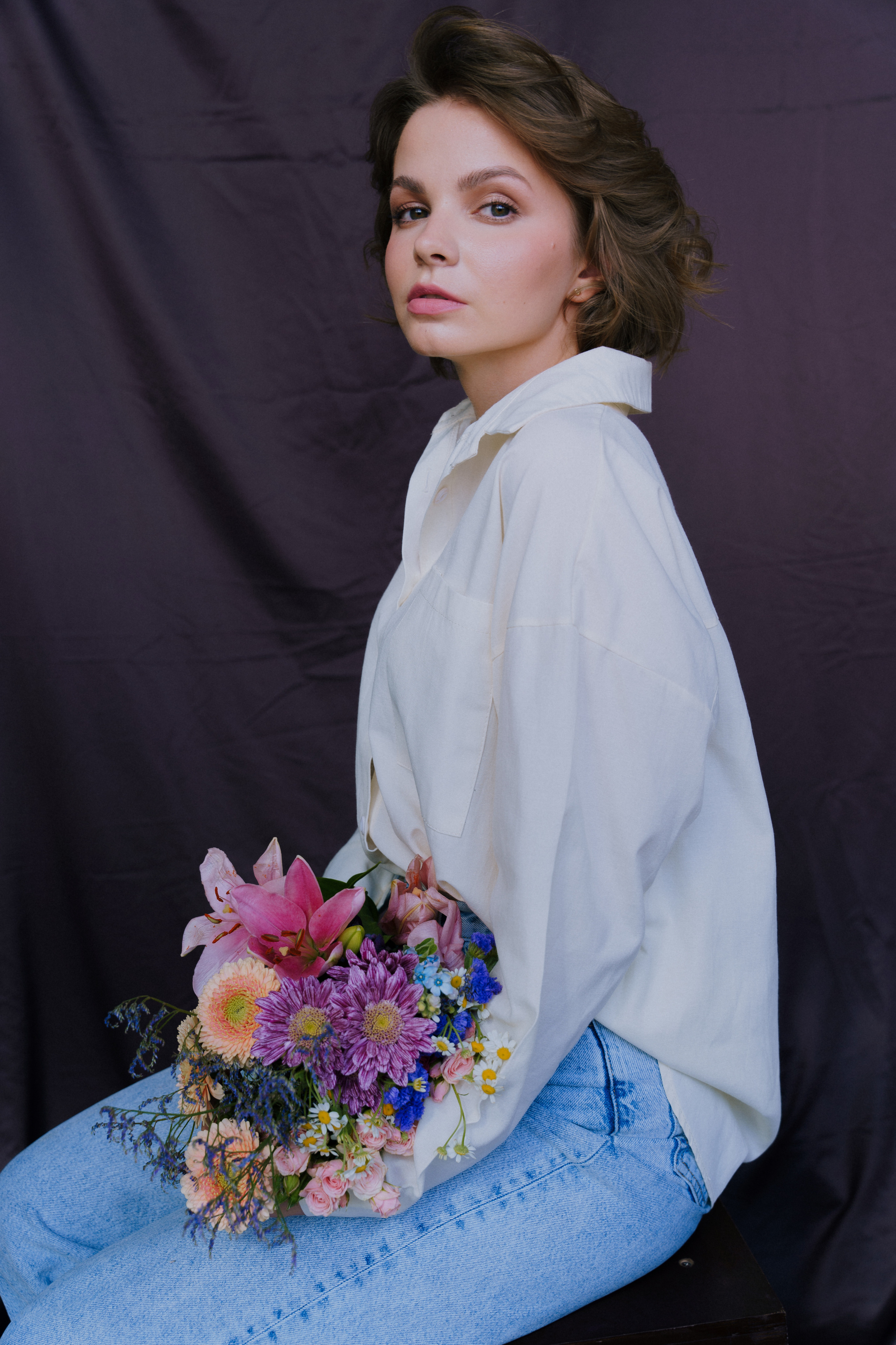 Портретная фотосессия с цветами в Архангельске