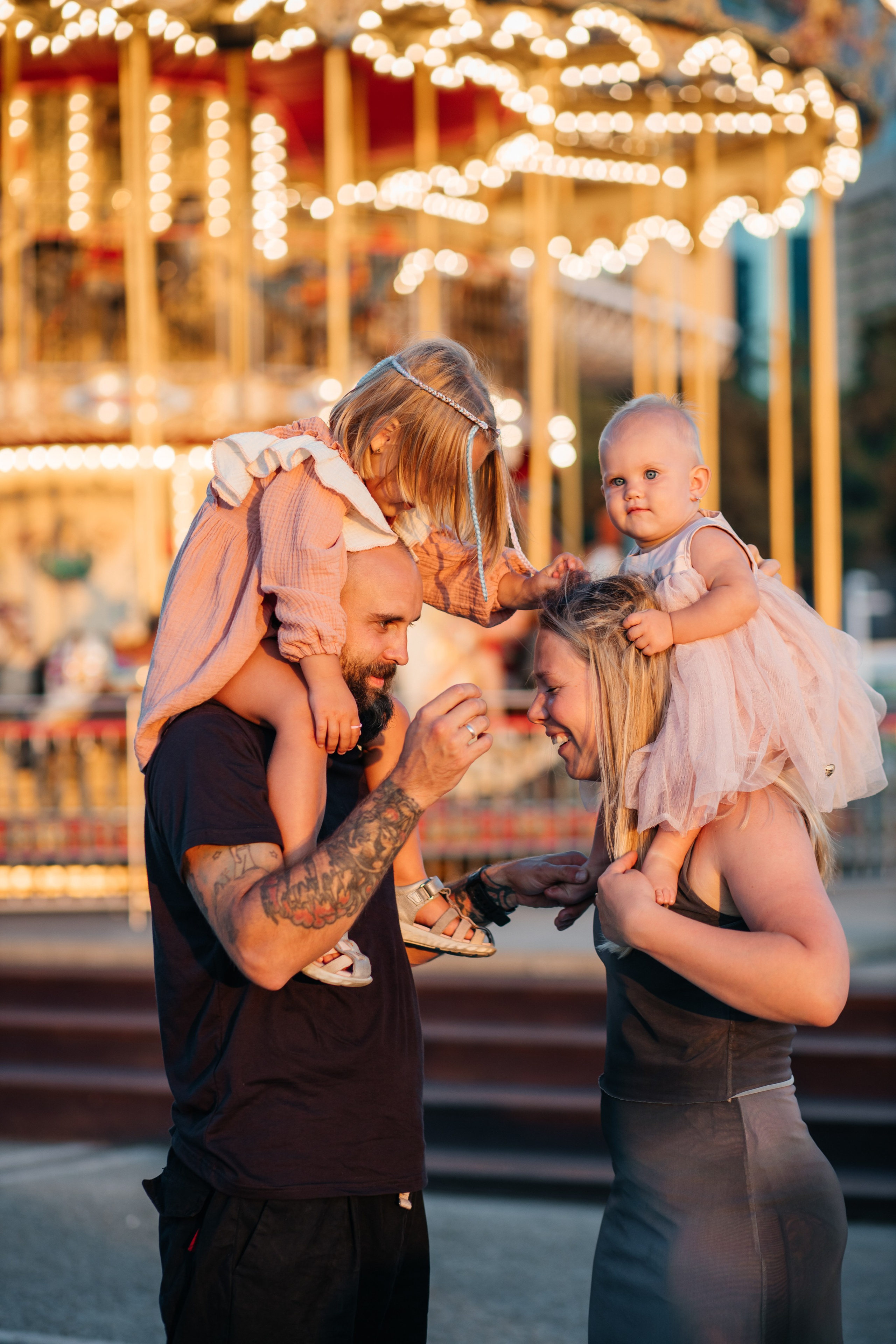 Таисия, Антон и две славных дочки. Фотограф в Сочи. Свадебная видеосъемка Сочи