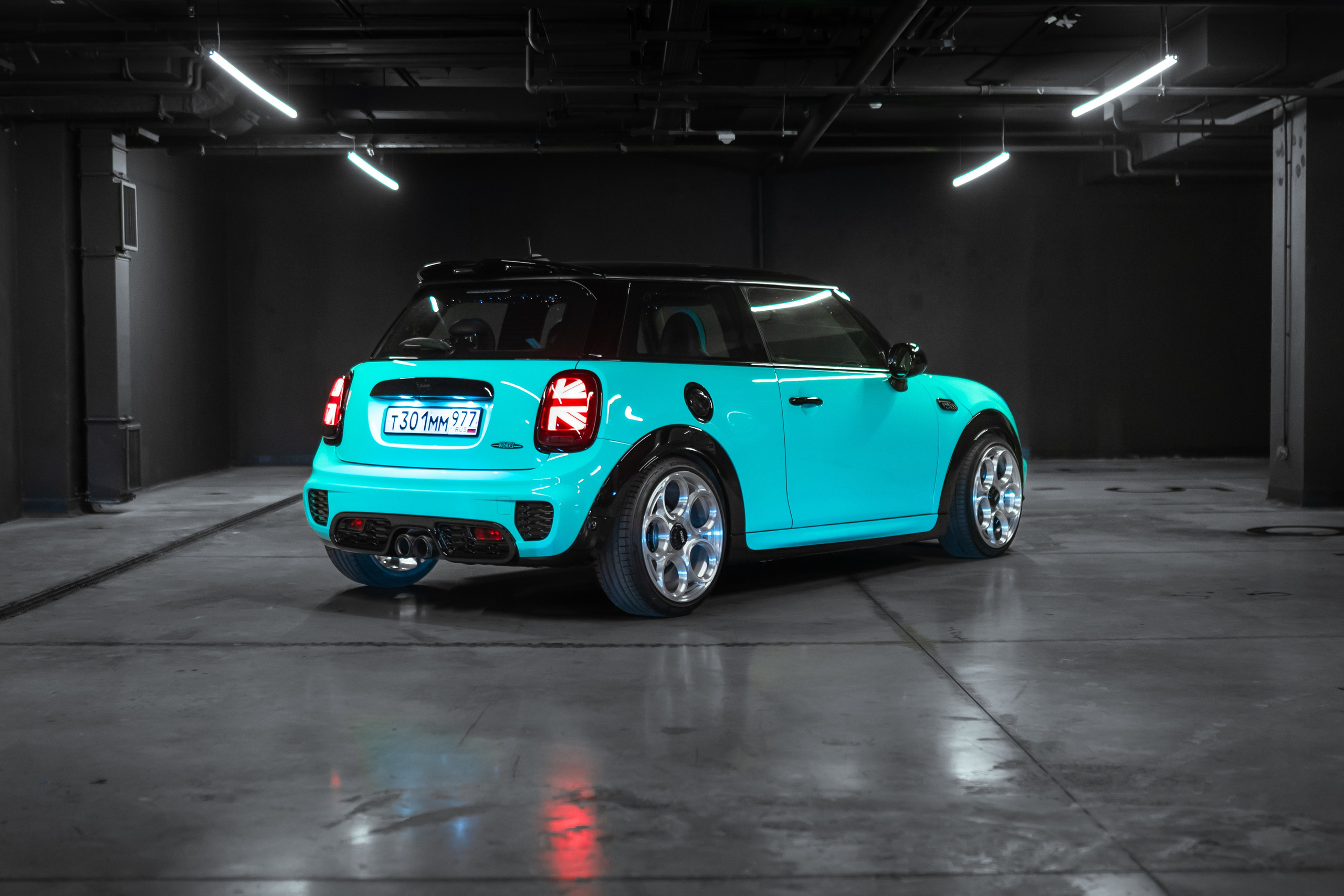 MINI JCW TIFFANY. Mirllaev