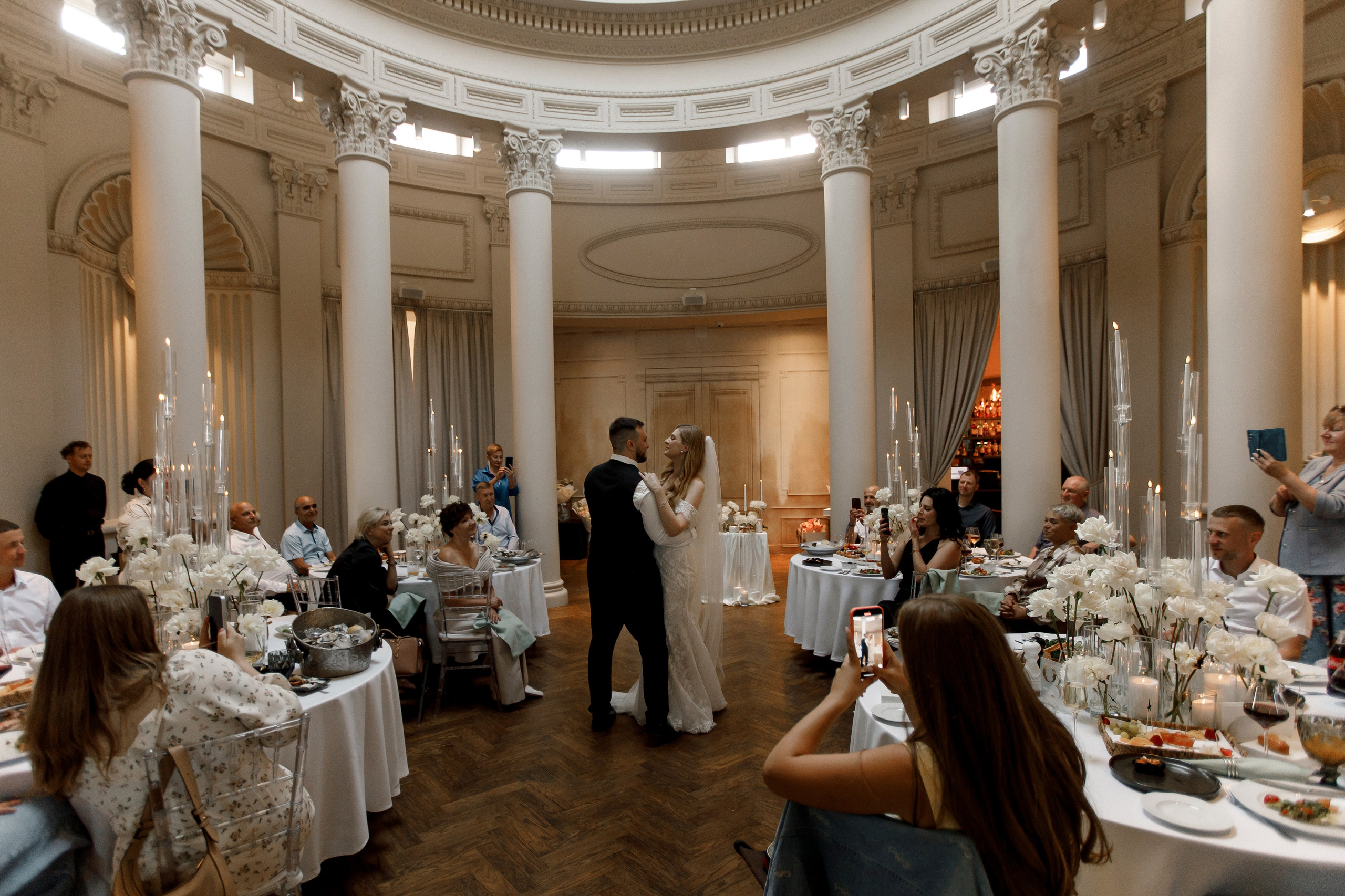 Артур и Елизавета. Бутик-отель «Pallasa». Фотограф Анна Лейман. Севастополь