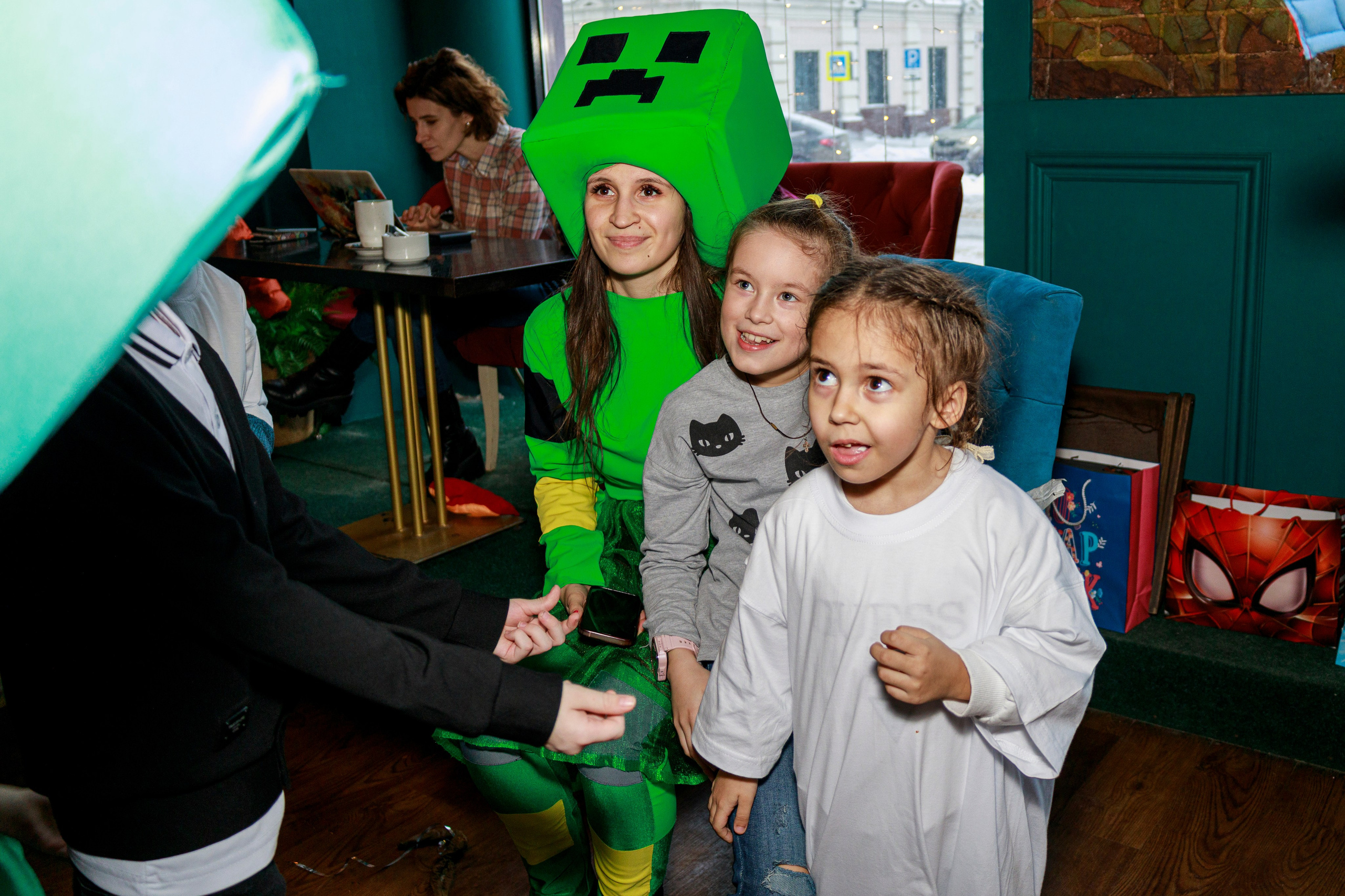 День рождение кафе. Фотограф Надршина Лилия