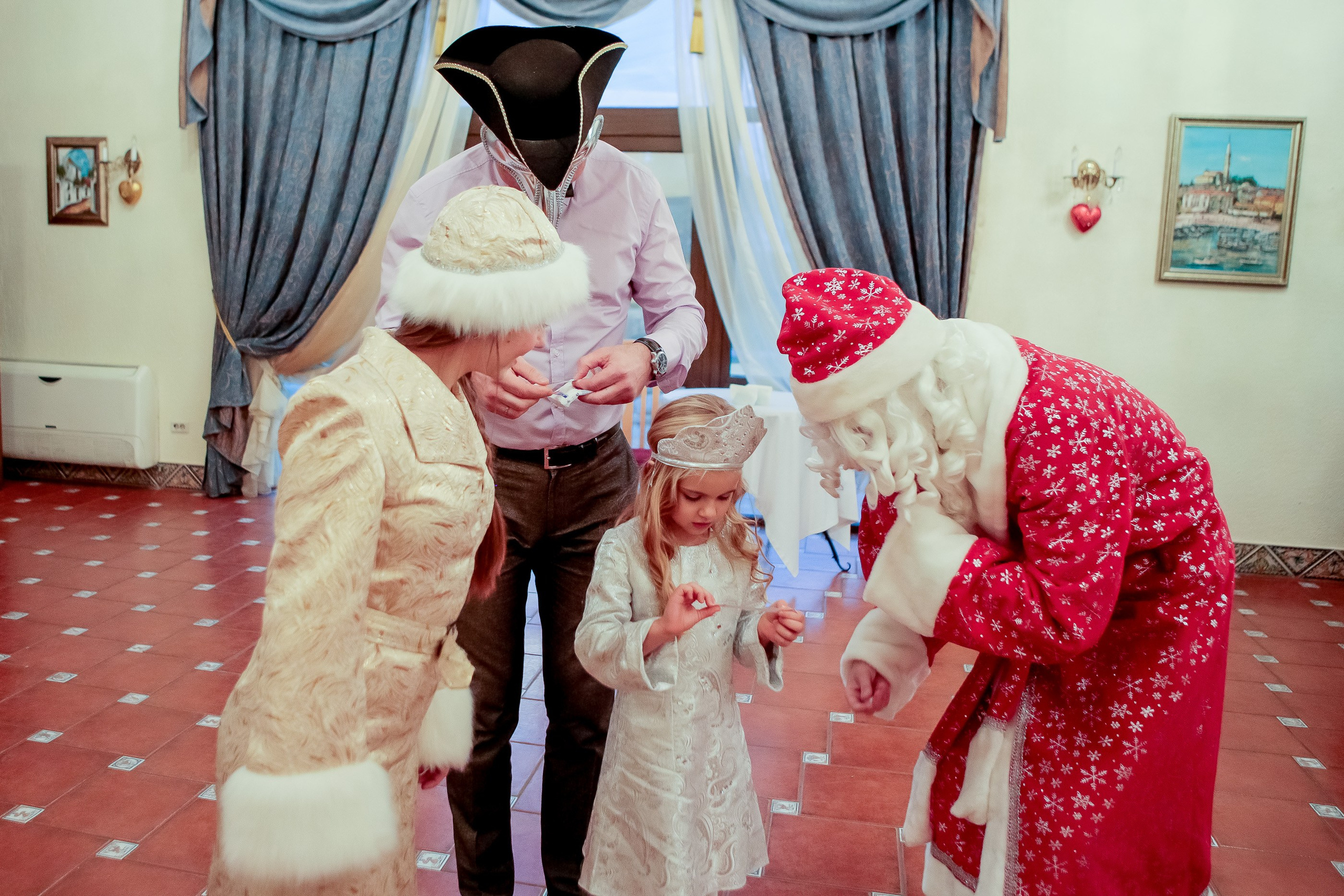 Корпоратив. Max Matvich and Victoria Basova are professionals in their field