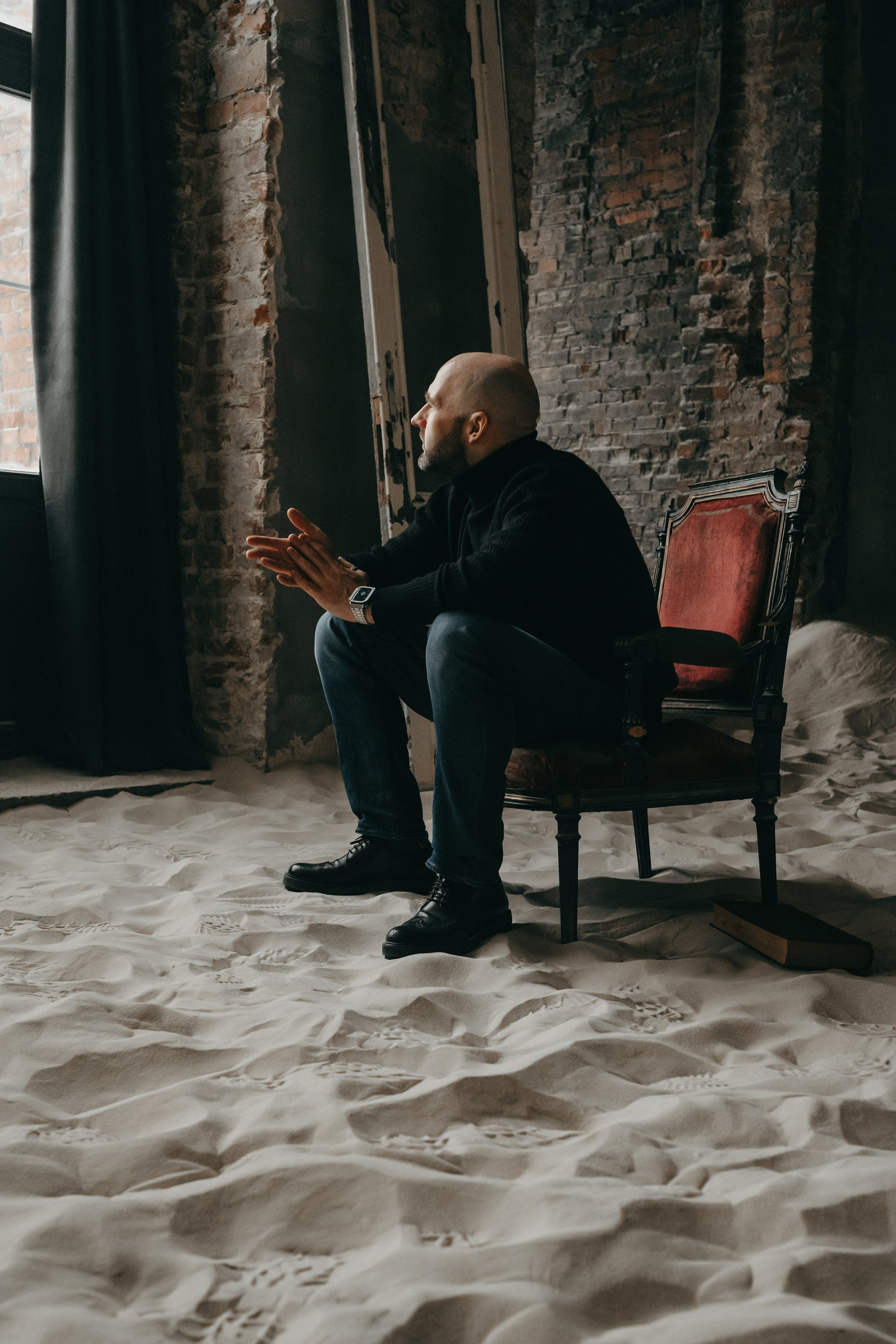 Роман. Фотограф Яна Савина