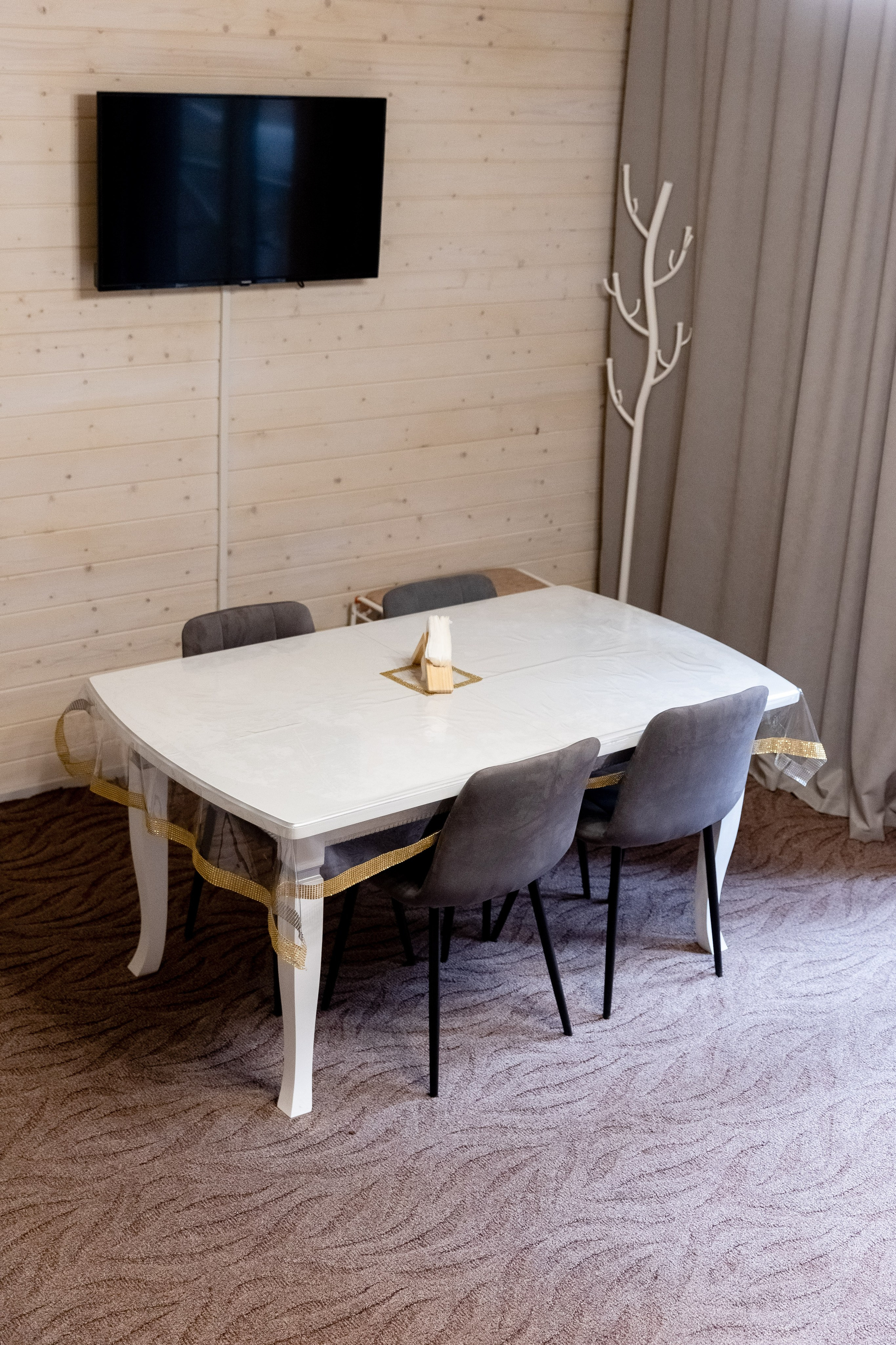 Wood 5642. Главная