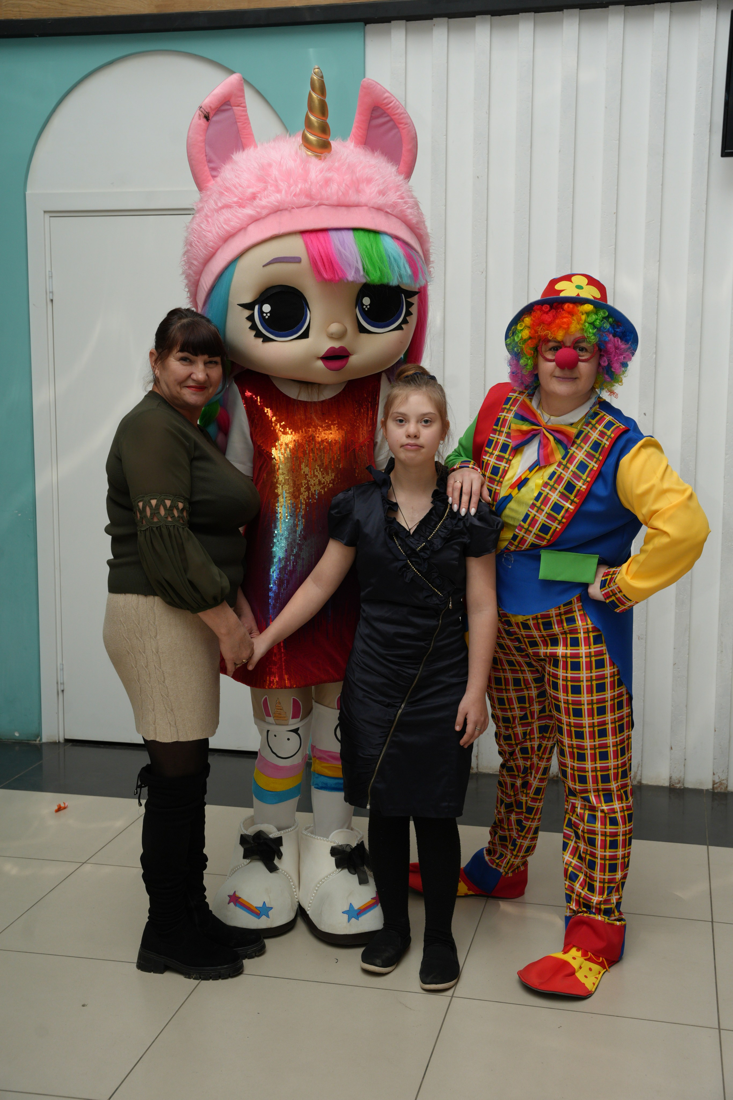 Социально —благотворительная акция «Ты в этом мире не один», посвященная Международному дню инвалидов. ВЫПУСКНЫЕ АЛЬБОМЫ, Школьный фотограф, семейный и свадебный в Саратове и области Ольга Плаксина