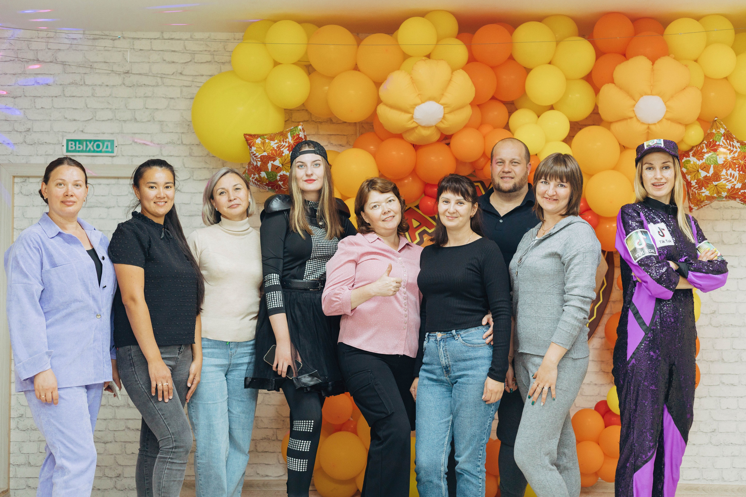 В стиле Уэнздей. Я Аракчеева Менслу — семейный и свадебный фотограф в Астрахани