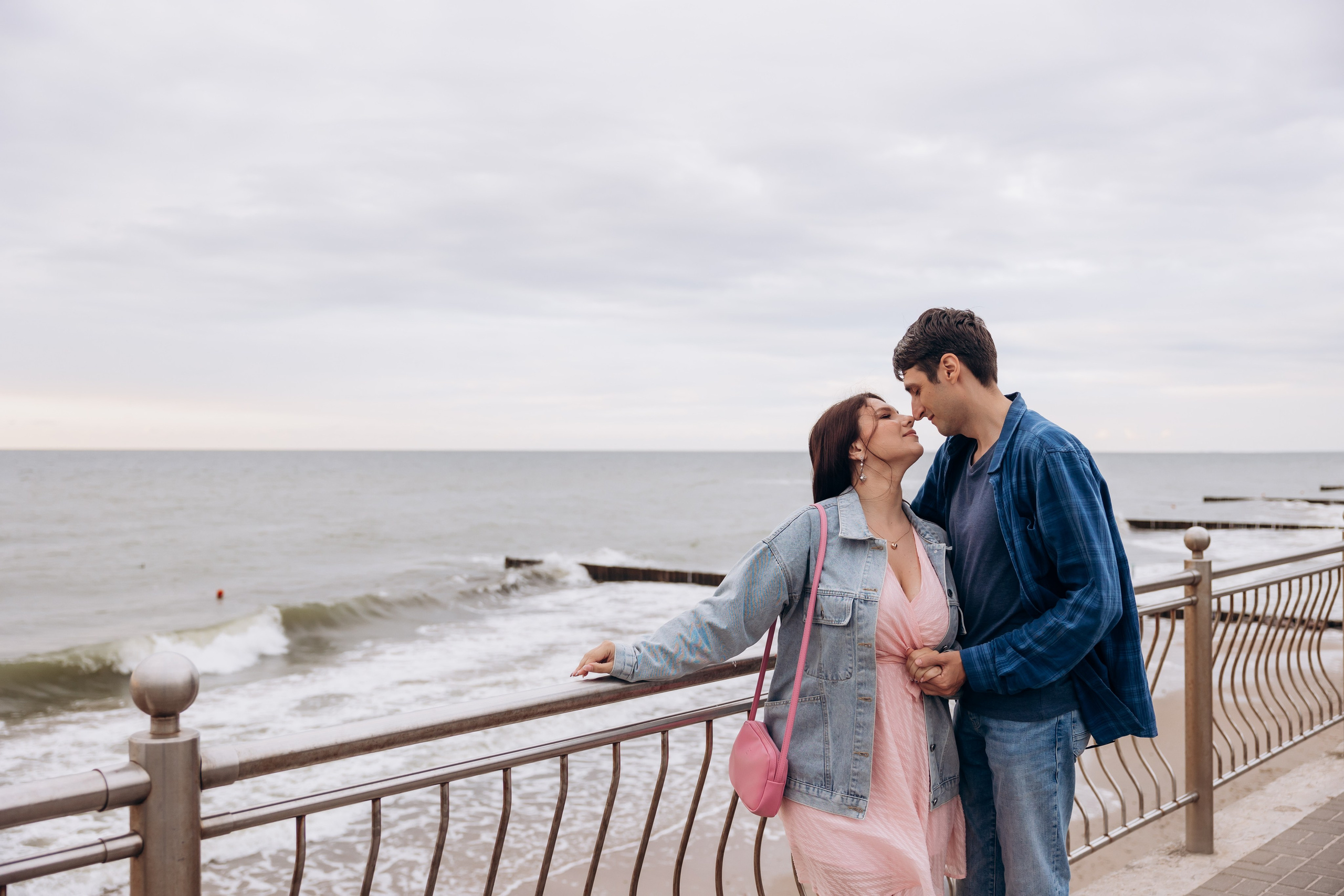 Городская прогулка Зеленоградск. Фотограф в Калининграде свадебная фотография, репортажная, фотосессии