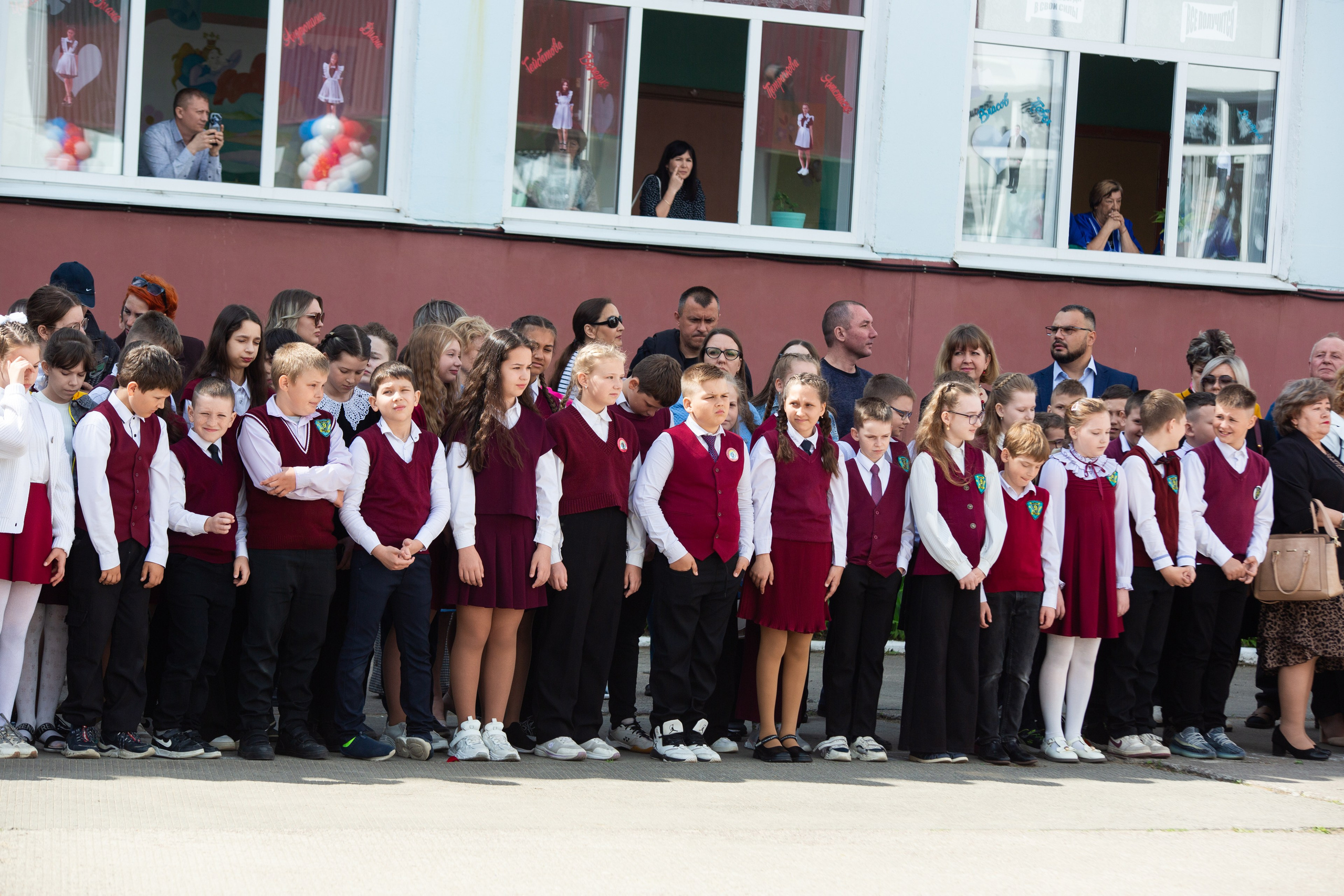 ПОСЛЕДНИЙ ЗВОНОК 2025 9 ШКОЛА Г. МЦЕНСК. Профессиональный фотограф в Мценске и Орловской области