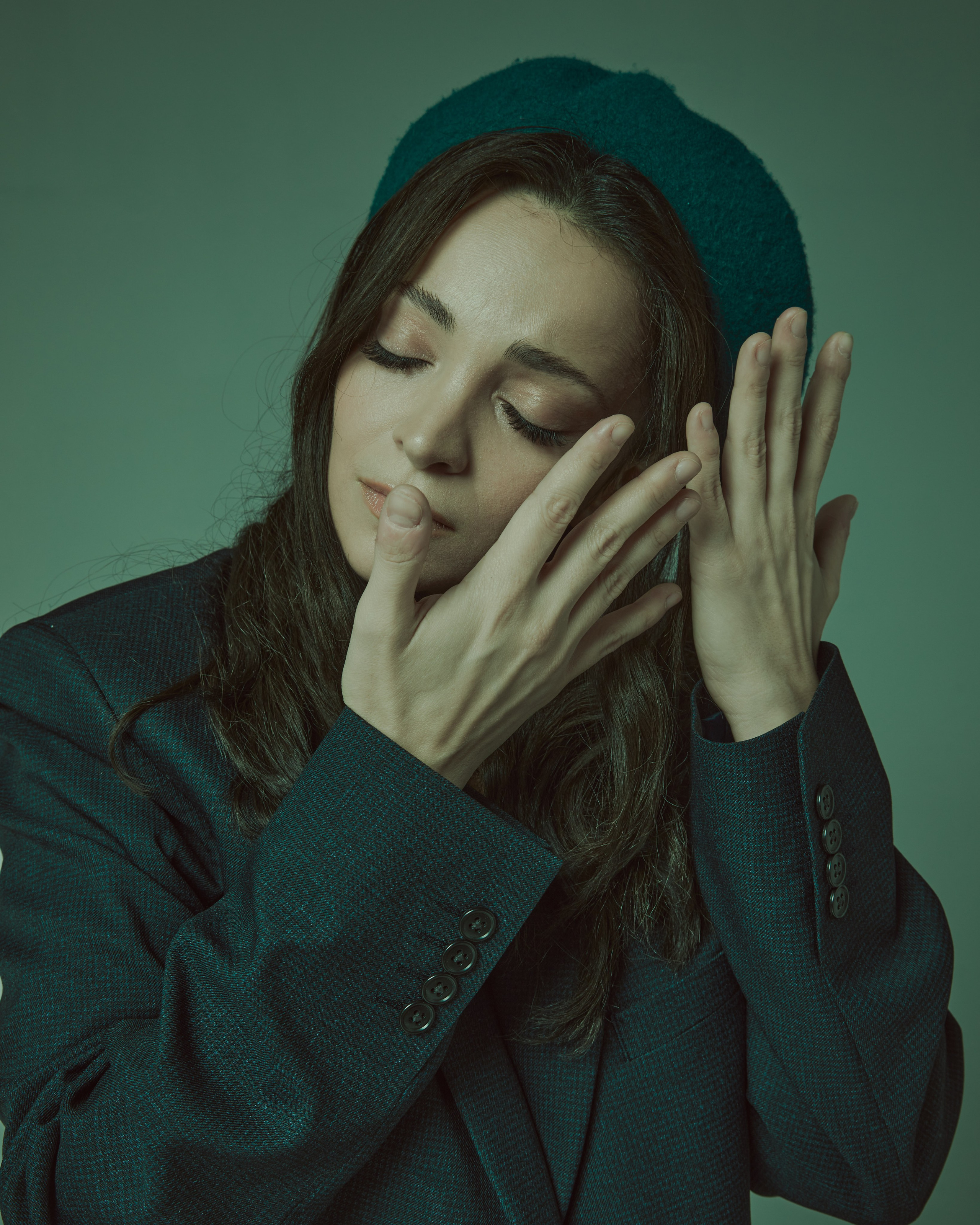 ТЕОНА ДОЛЬНИКОВА. Оксана Кузь|фотограф и продюсер