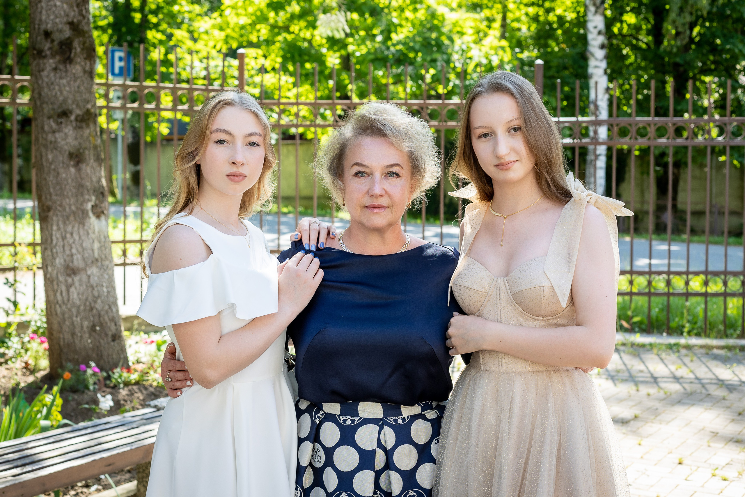 Вручение аттестата 2025. Выпускные альбомы Майкоп, Краснодар Елена Золотарева