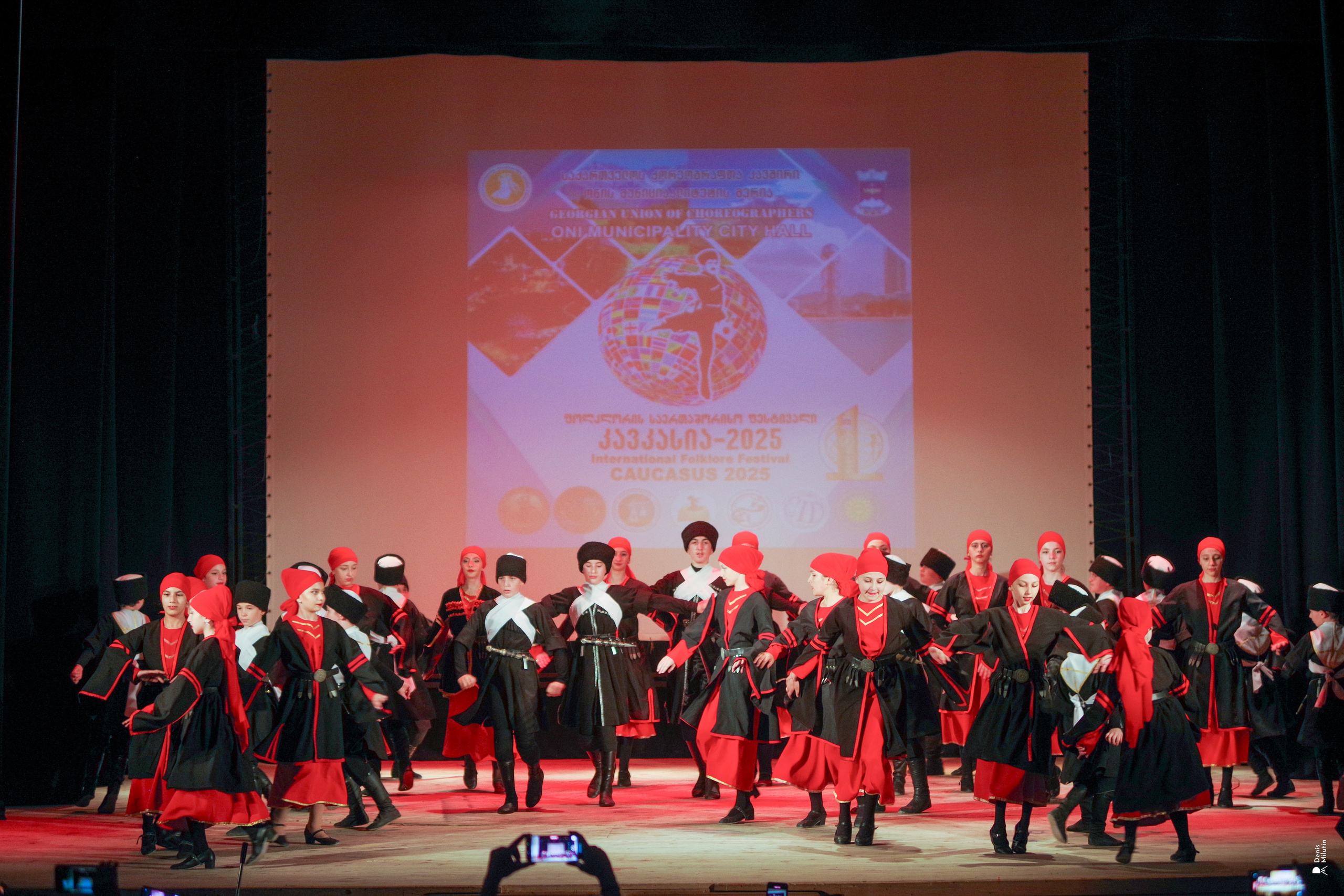 Танцы в прекрасном Они. Портретный фотограф Денис Милютин