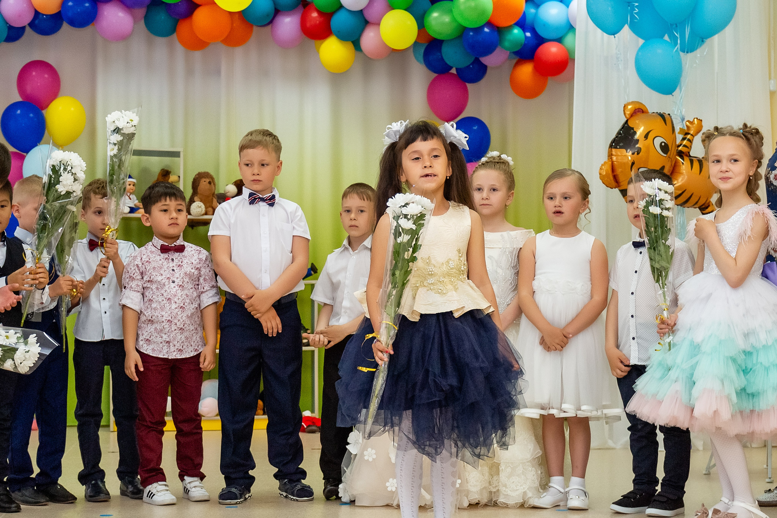 Выпускной. Детский сад «Тигрёнок». Стильный выпускной альбом Владивосток фотограф Вероника Мигачева