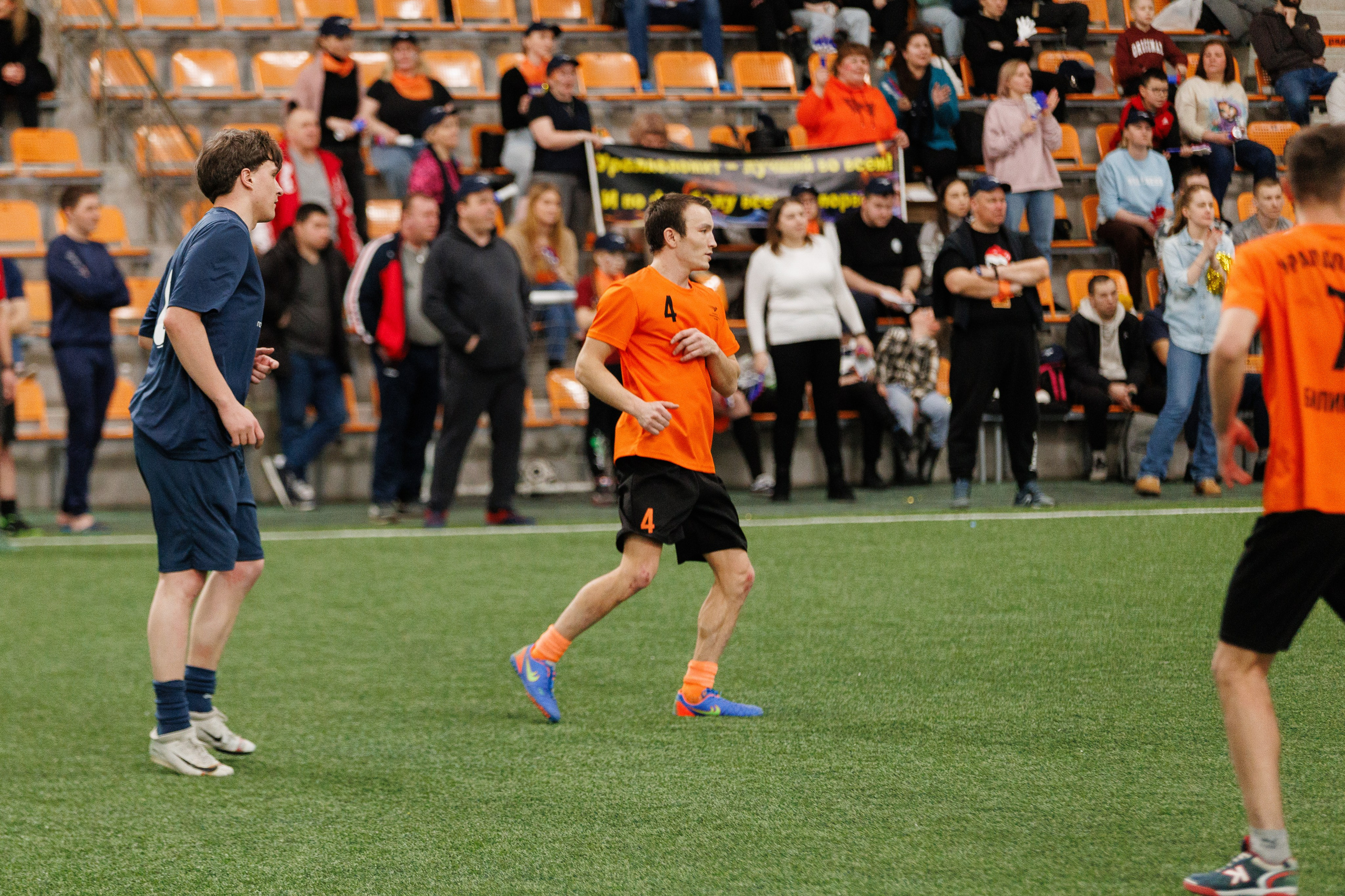 Фотограф на корпоративный футбольный турнир. Контент для бизнеса в Екатеринбурге Полдень Медиа