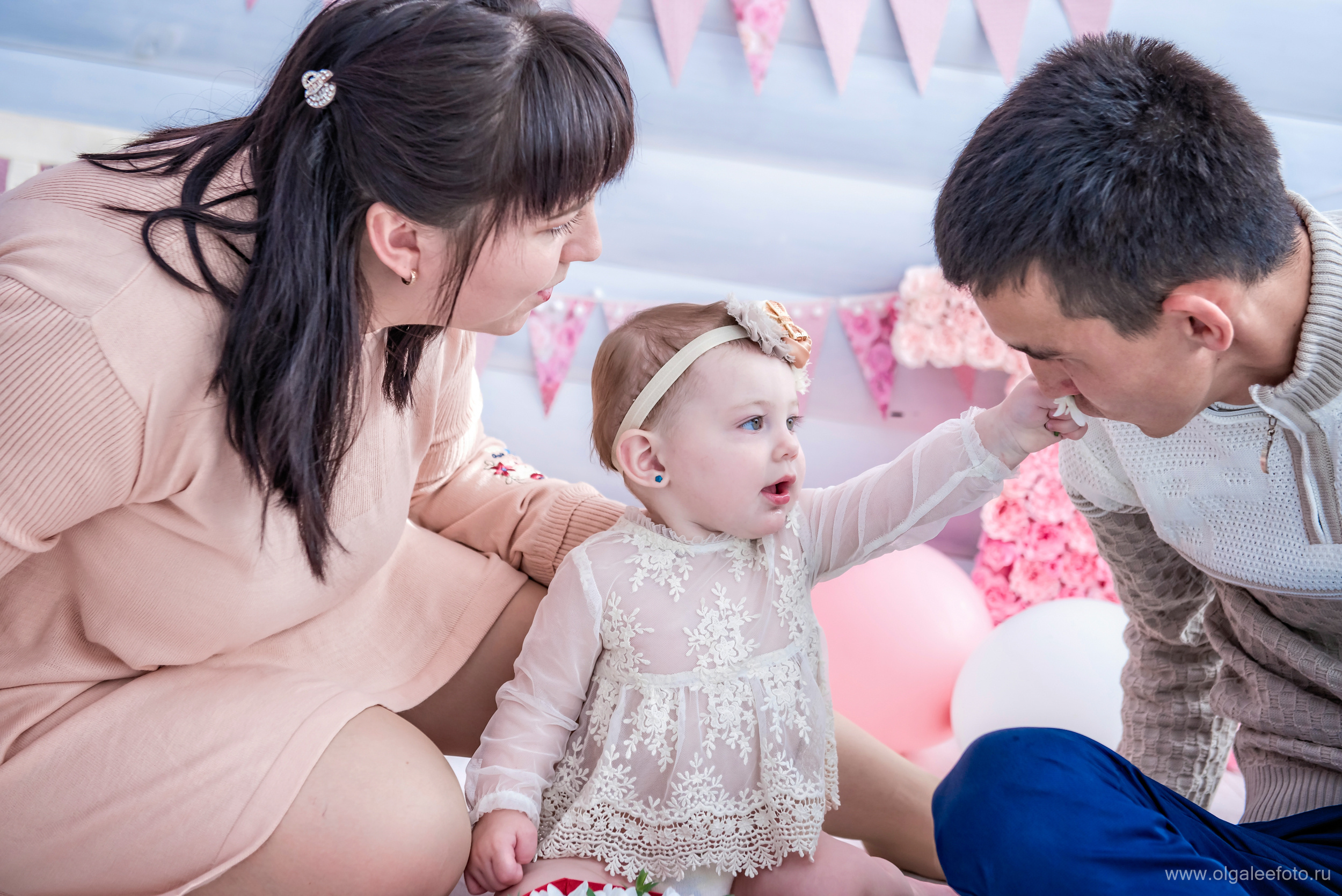 Алиса годик. Ольга Ли свадебный семейный фотограф Иркутск