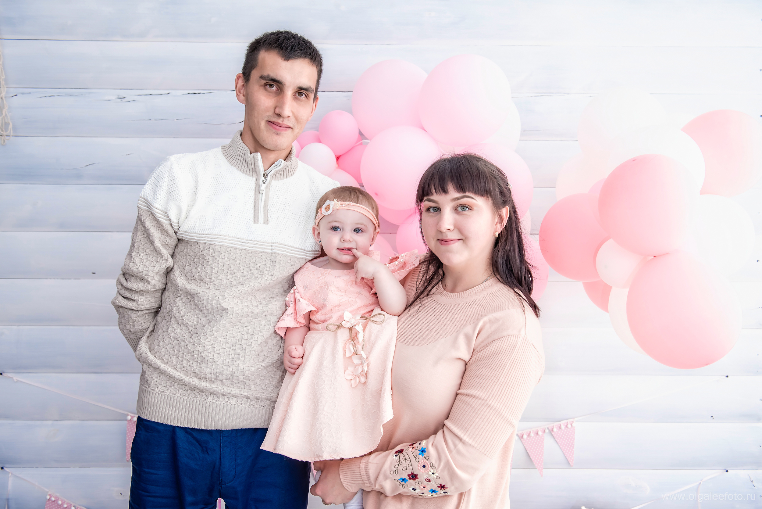 Алиса годик. Ольга Ли свадебный семейный фотограф Иркутск