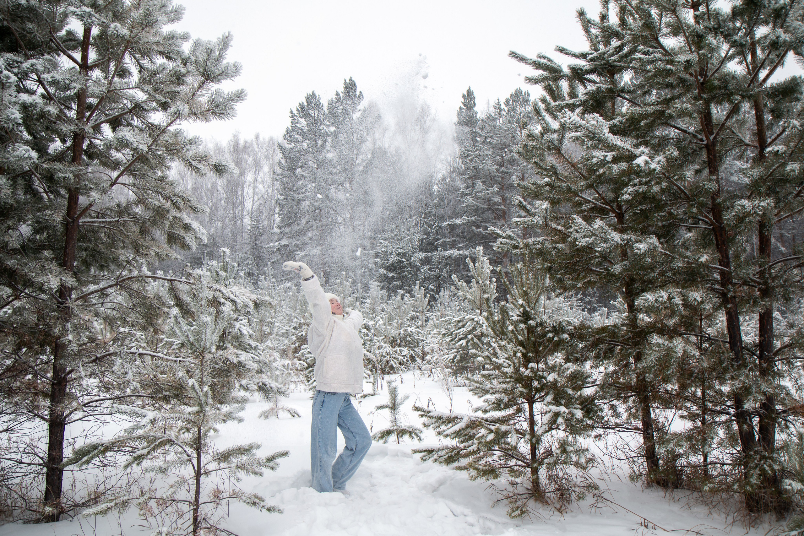 Дарья. В зимнем лесу. Фотограф в Шелехове, лучшие выпускные альбомы в Шелехове