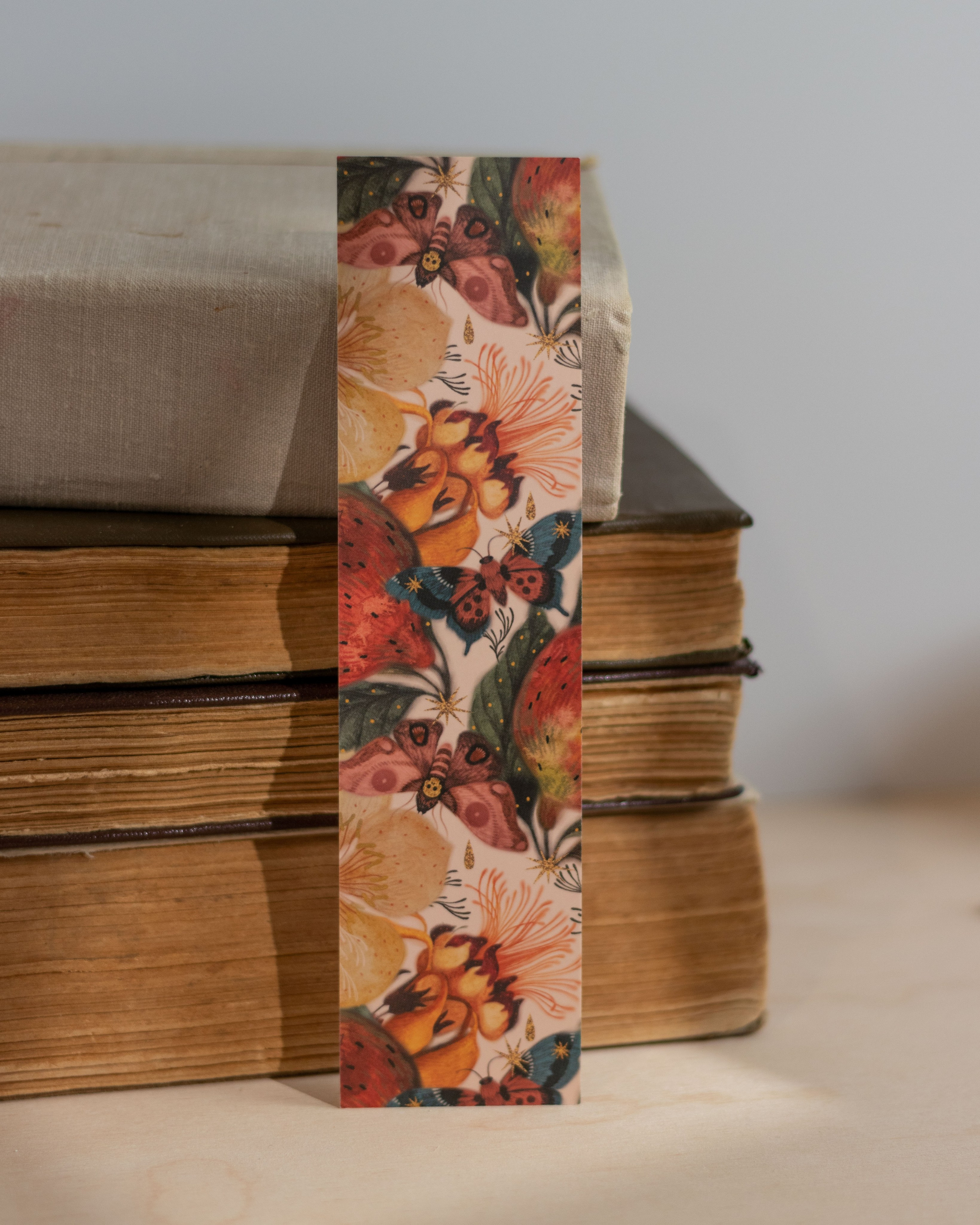 Открытки Moonpost. Предметный фотограф Северова Екатерина | Профессиональная предметная съёмка фото и видео в Санкт-Петербурге