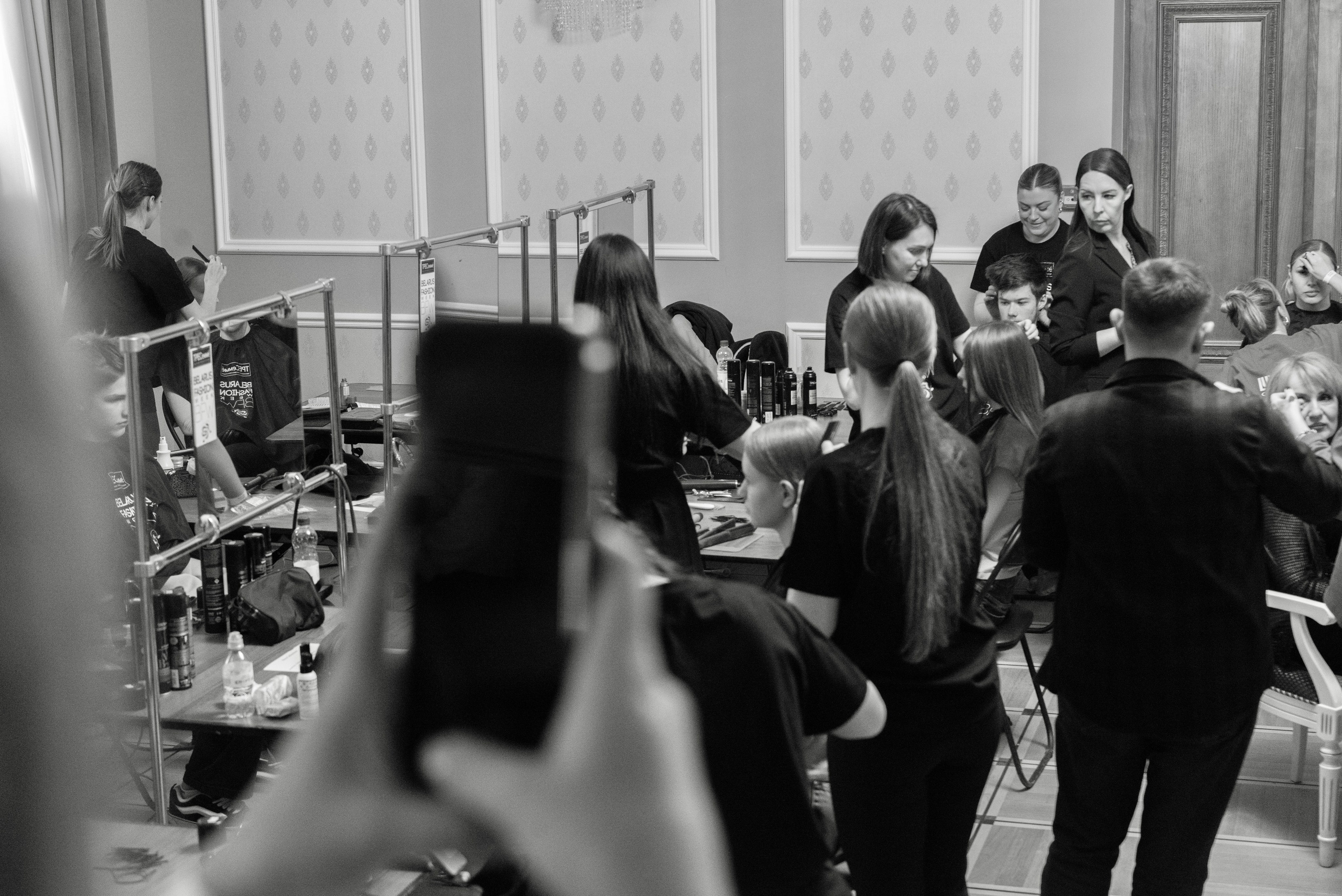 Belarusian Fashion Week 2025 BACKSTAGE. Ваш Event фотограф & Репортаж & Fashion & ИИ
