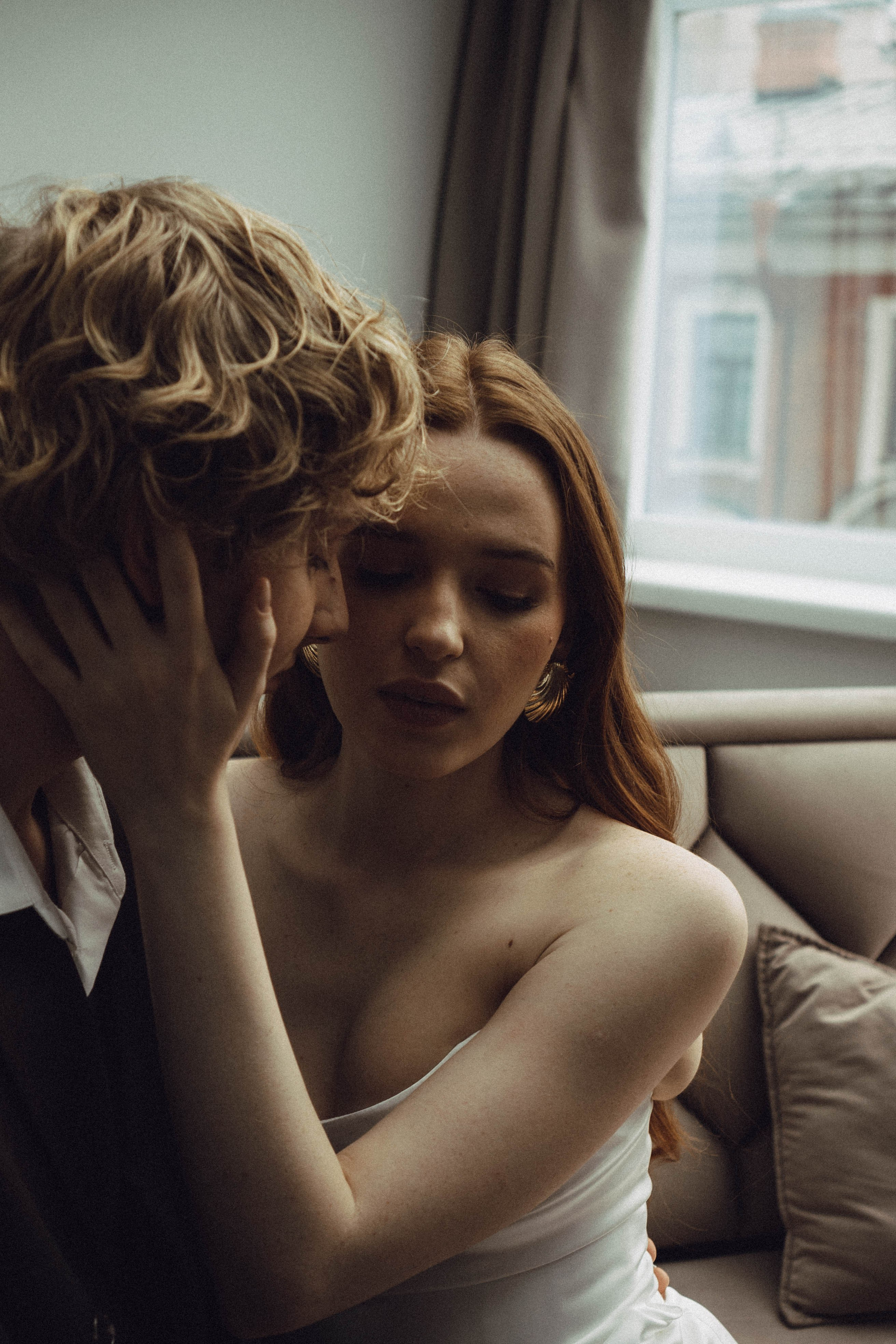 СВАДЕБНАЯ СЬЕМКА В ОТЕЛЕ. СБОРЫ ЖЕНИХА И НЕВЕСТЫ И ТАКЖЕ ТОР И ПОДГОТОВКА К ПРОГУЛКЕ. Профессиональный фотограф, Санкт-Петербург — Виктория Богомолова