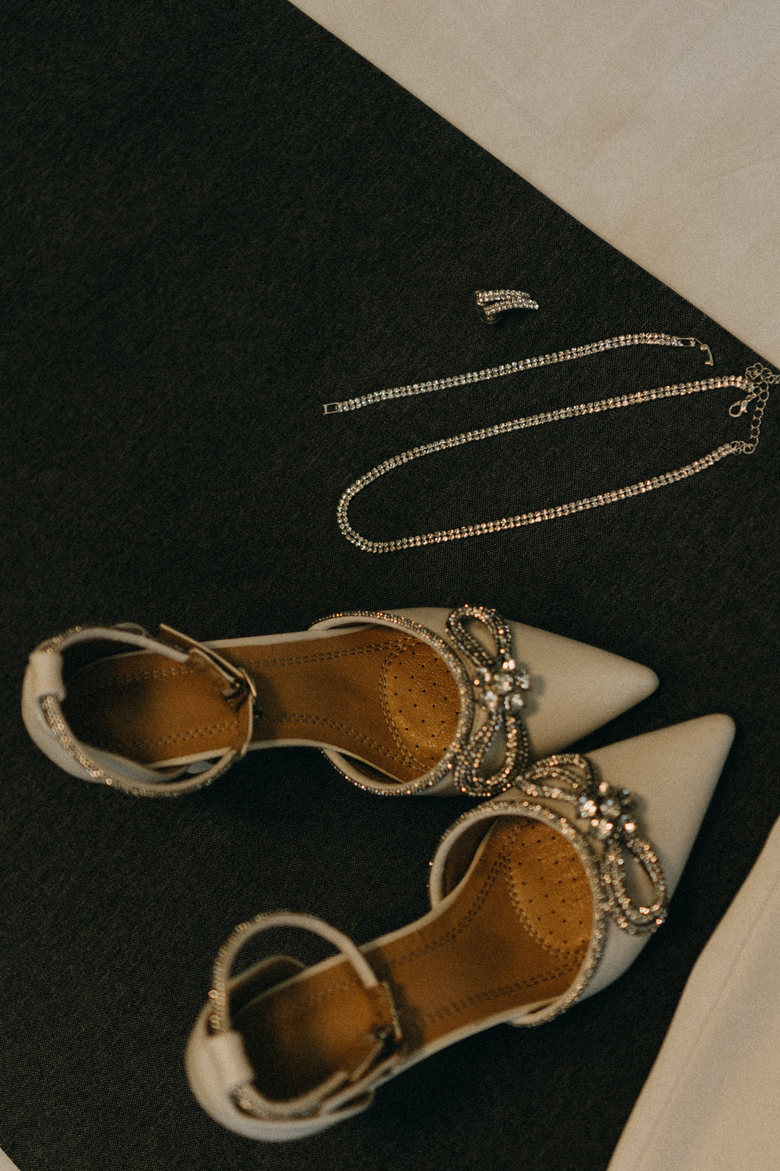 СВАДЕБНАЯ СЬЕМКА СБОРОВ ЖЕНИХА И НЕВЕСТЫ В ОТЕЛЕ И ТАКЖЕ ФОТОСЕССИИЯ В ОТЕЛЕЕ МЕГАПОЛИС БРЯНСК. Профессиональный фотограф, Санкт-Петербург — Виктория Богомолова