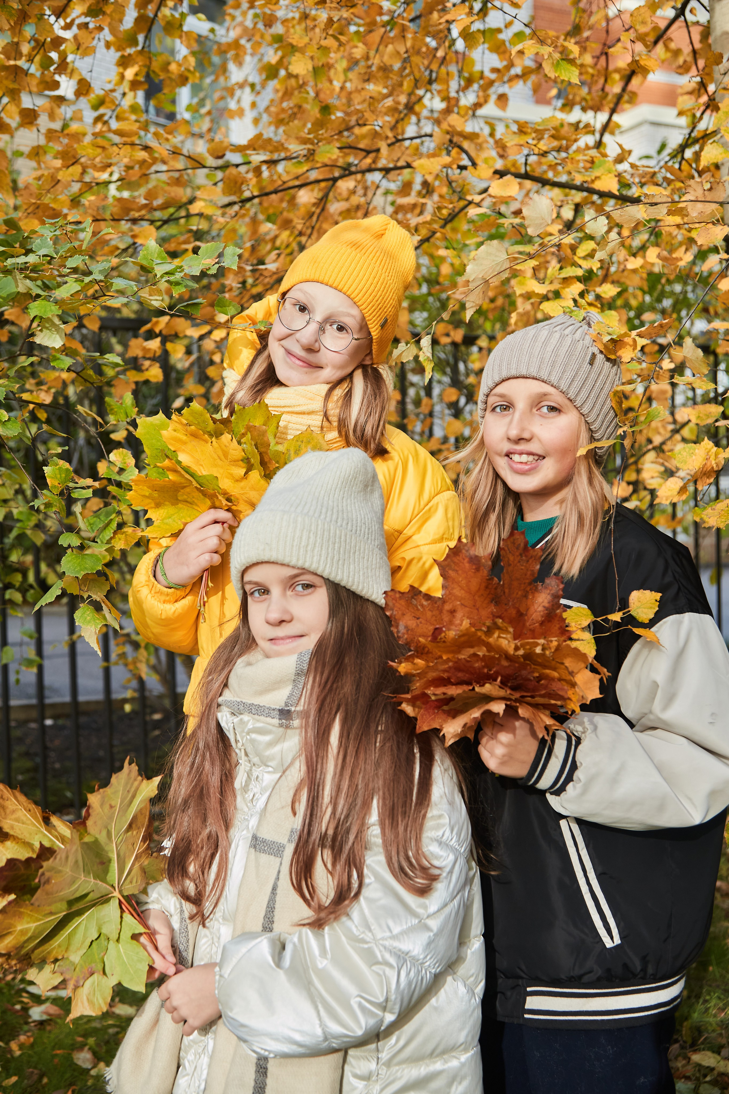 ОСЕННЯЯ. Школьная фотография в Санкт-Петербурге, выпускные альбомы, фотосессии