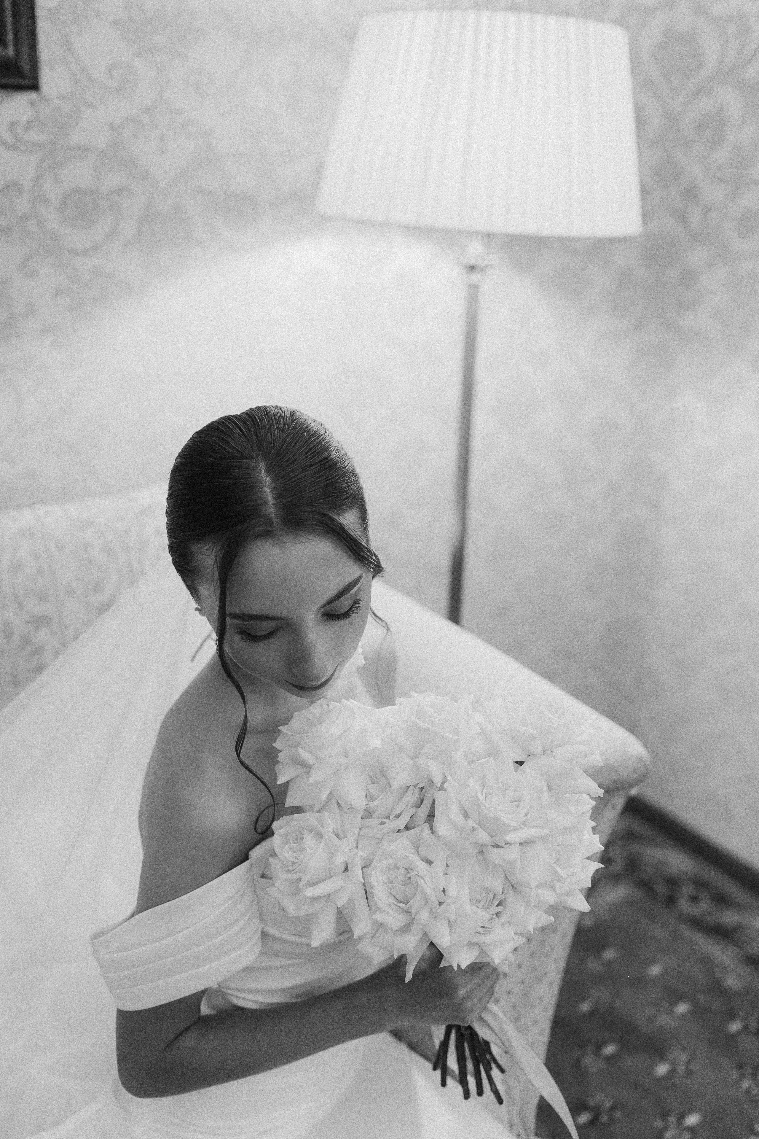 Свадебная осенняя фотосессия Ивана и Лидии в городе. Свадебный и репортажный фотограф в Ярославле и Санкт-Петербурге Роман Микрюков