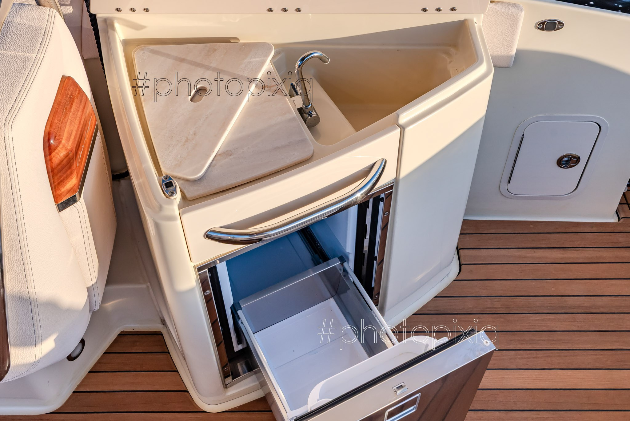 Фотосъёмка катера Chris Сraft для брокера. Интерьерная съёмка и виртуальные туры — Интерьерный фотограф Кузнецов Сергей (photopixiq)