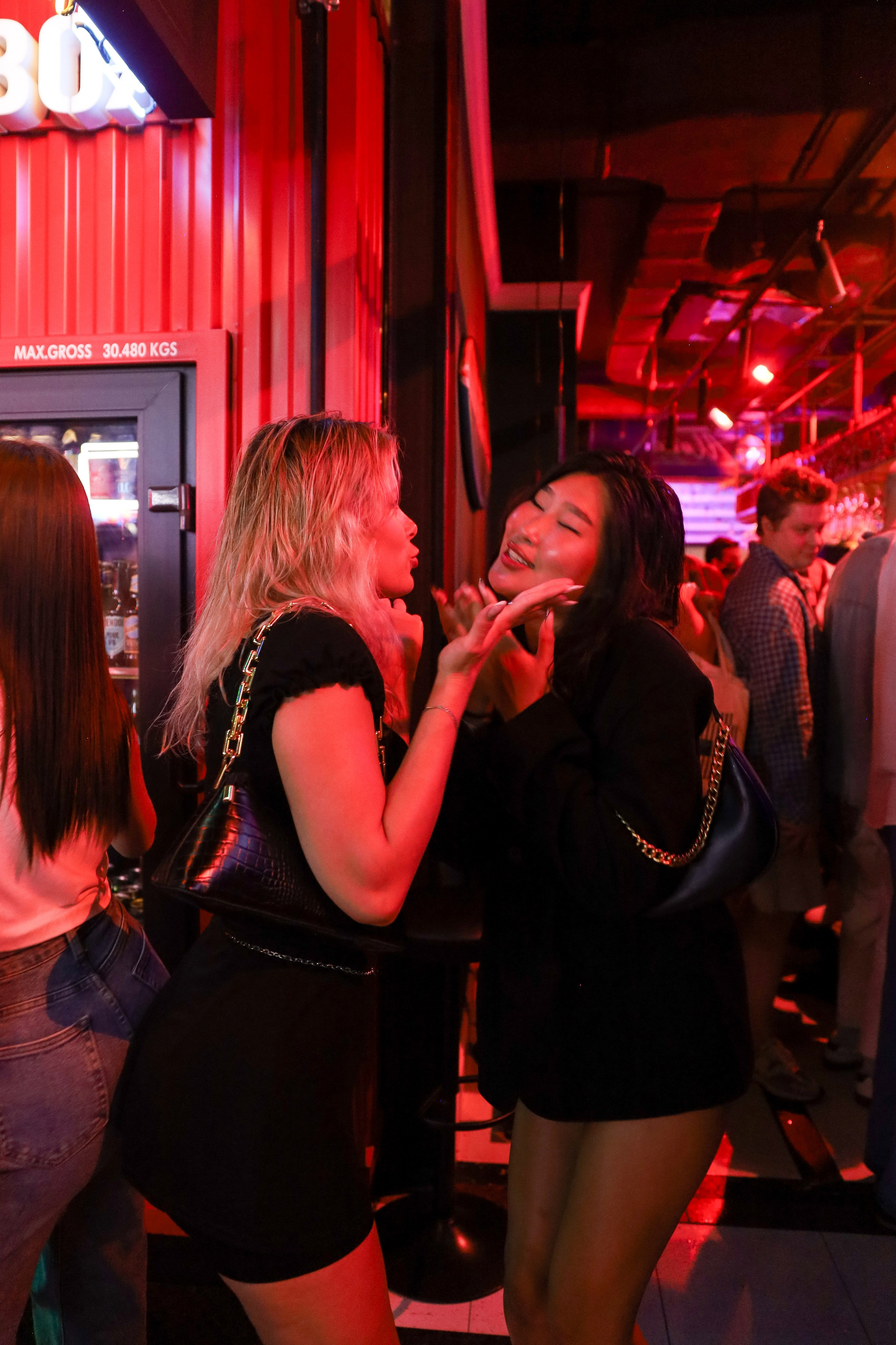 Вечеринки ALOHA BAR. Фотограф мероприятий Ирина Каширина