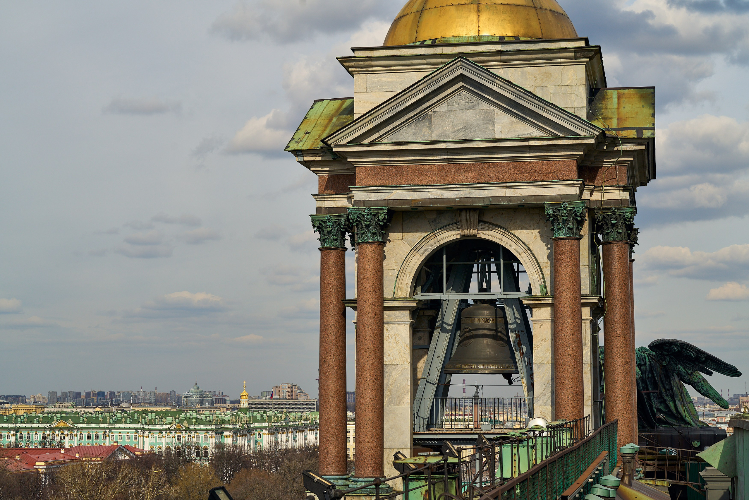 Колоннада Исаакиевского собора