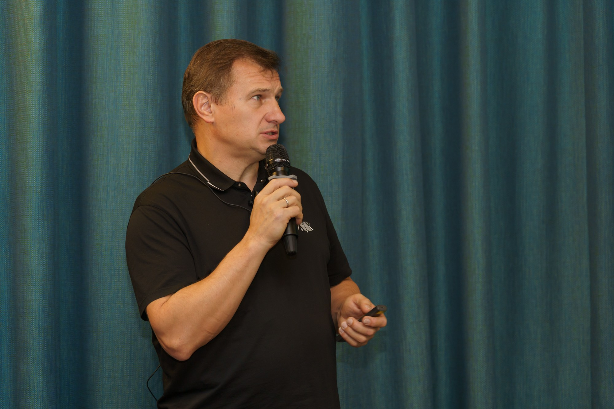 Выступление спикера. Photomantis