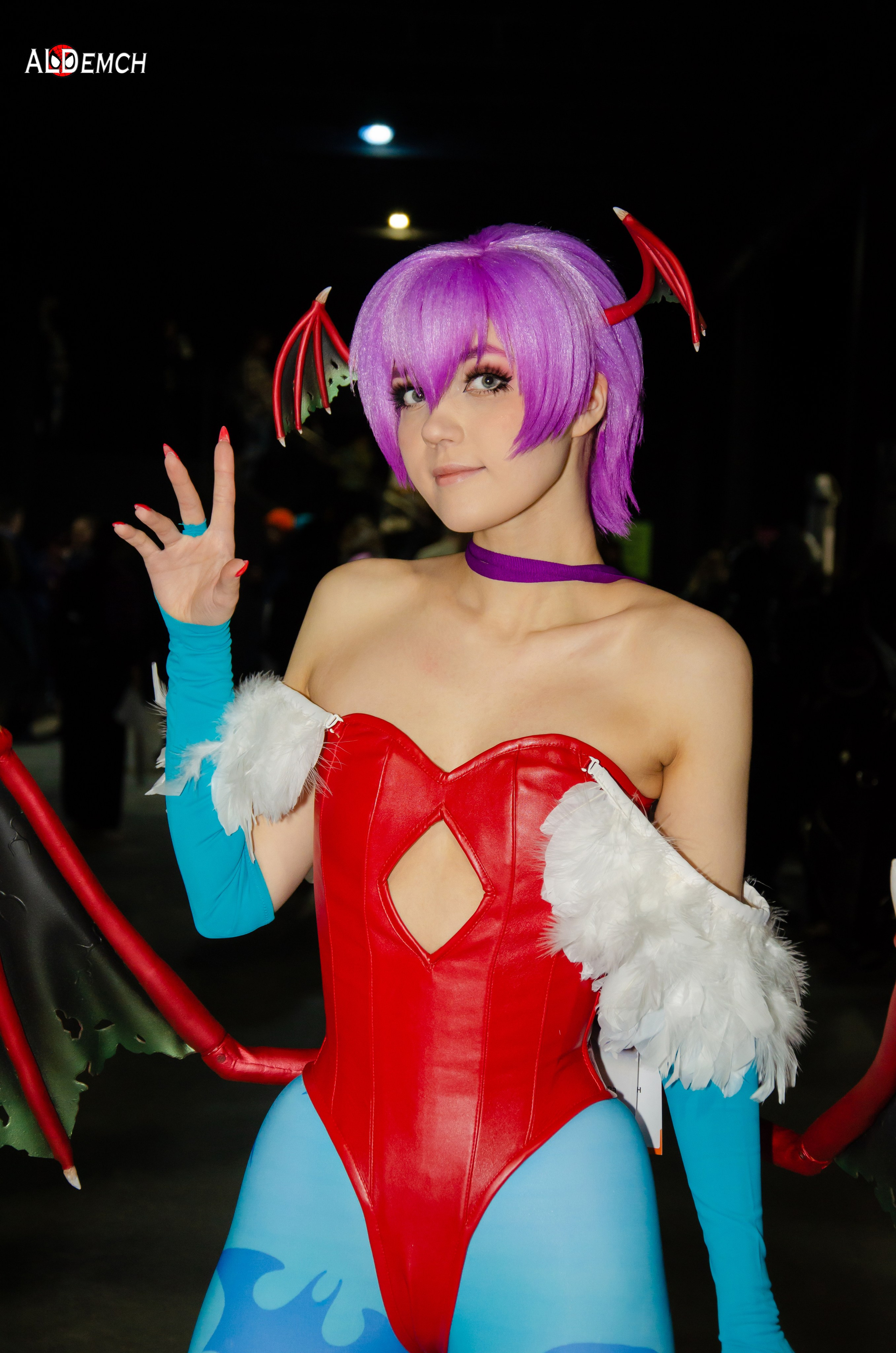 Аниме картинки персонажей и косплей фото в России Москве