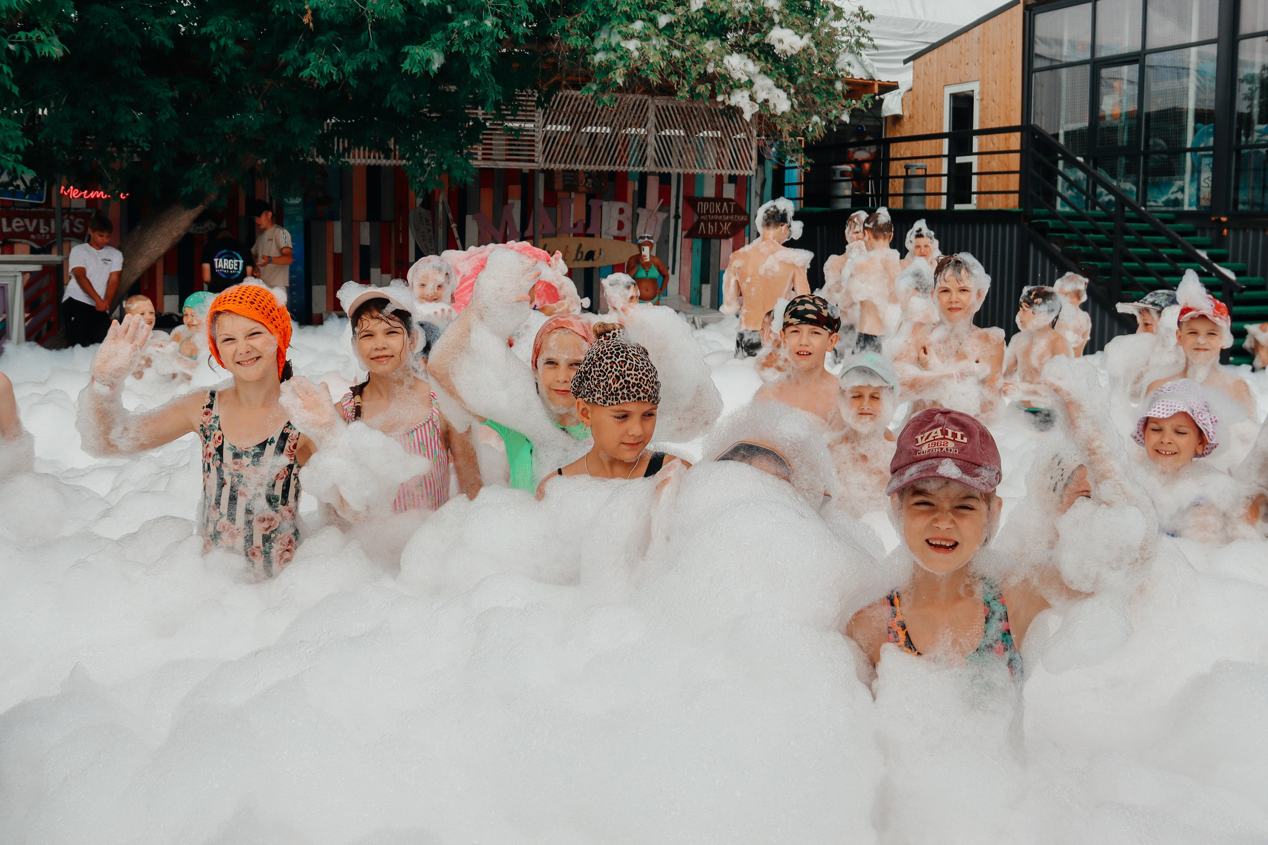 02.07.2026/11:00/Пенная дискотека/Малибу. Семейный и детский фотограф в Славгороде Анастасия Винс