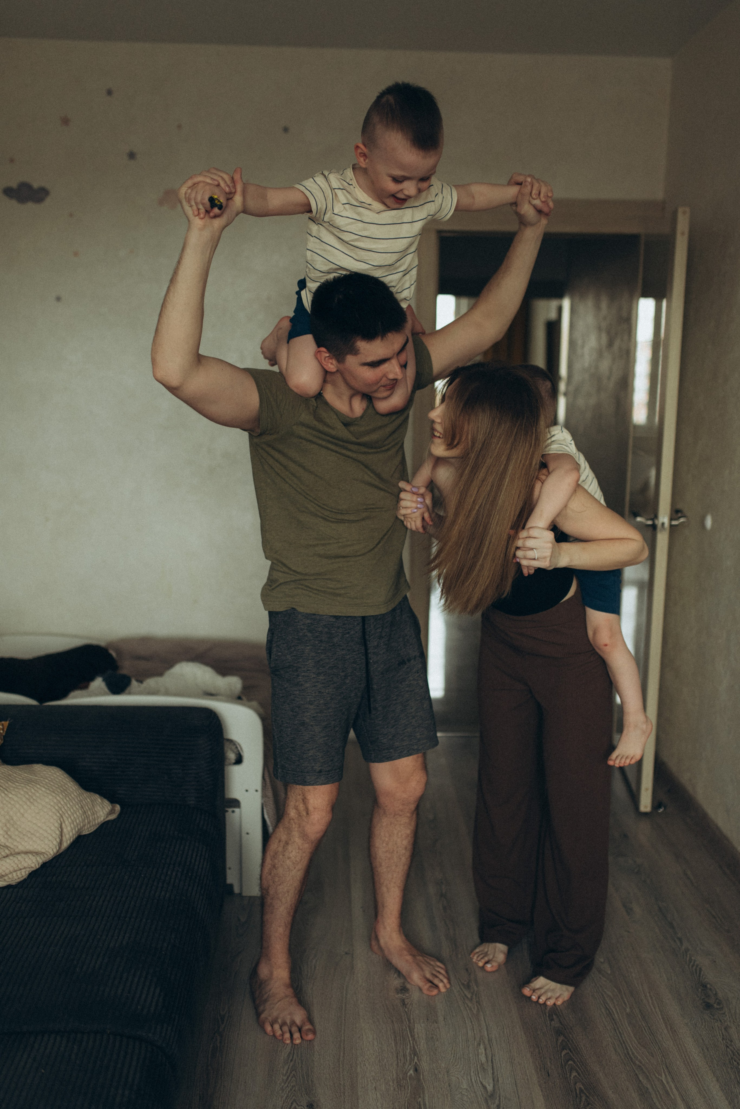 Веселая домашняя съемка. Семейный фотограф в Москве Екатерина Север