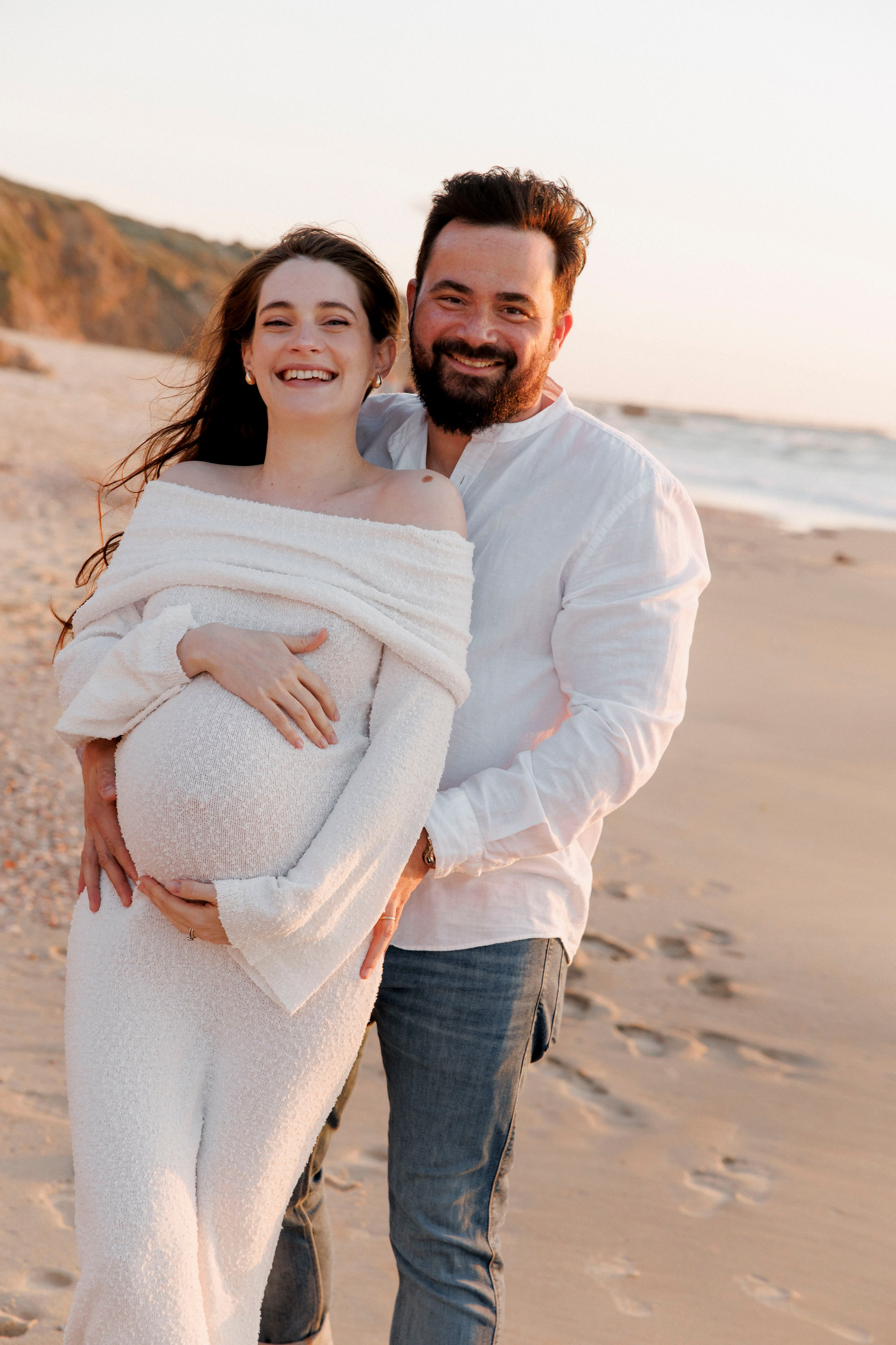 Pregnancy photoshoot (home/park/beach). Главная