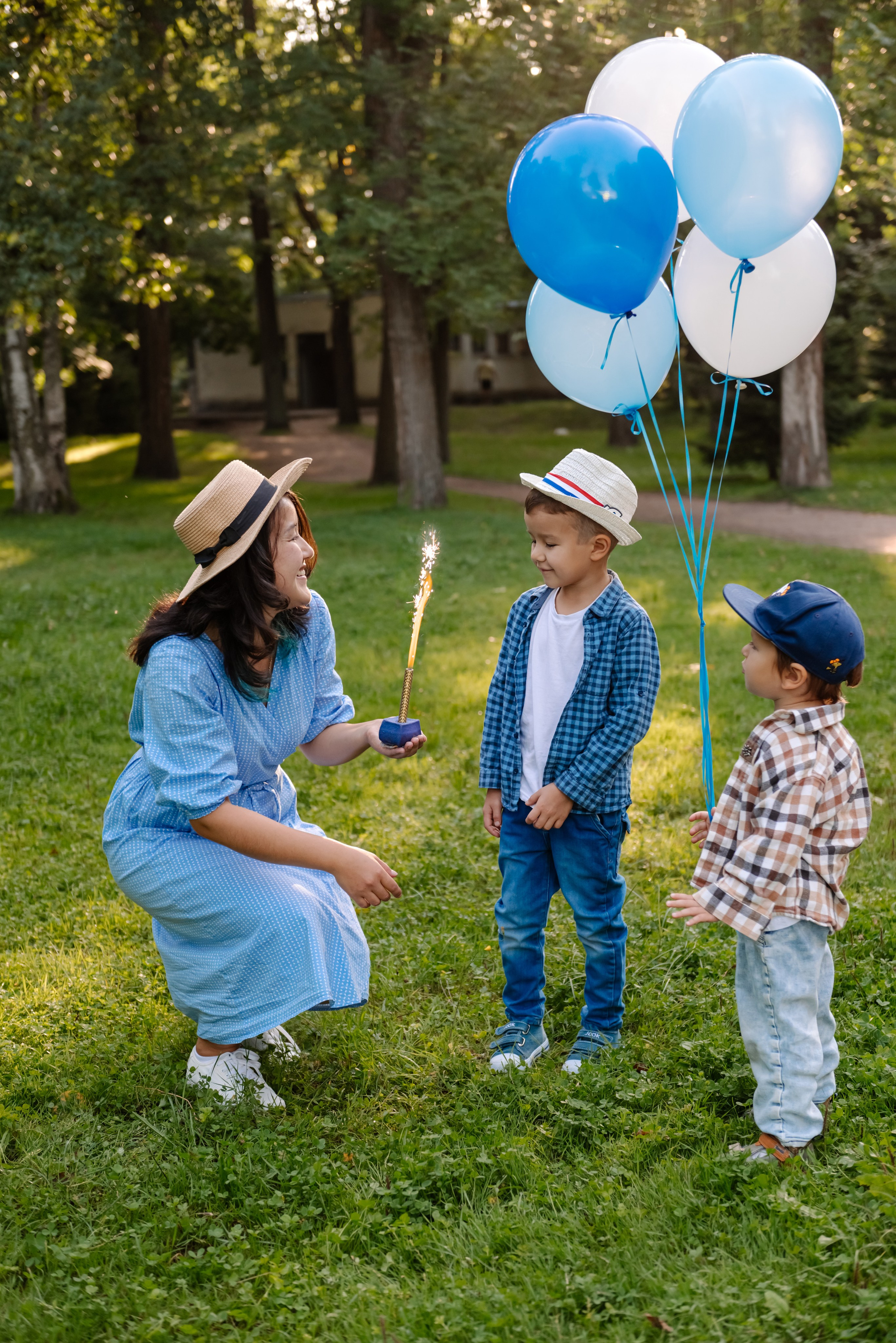 Семейная. Лилия с сыновьями. Свадебный и сеейный фотограф в Санкт-Петербурге Елена Худякова