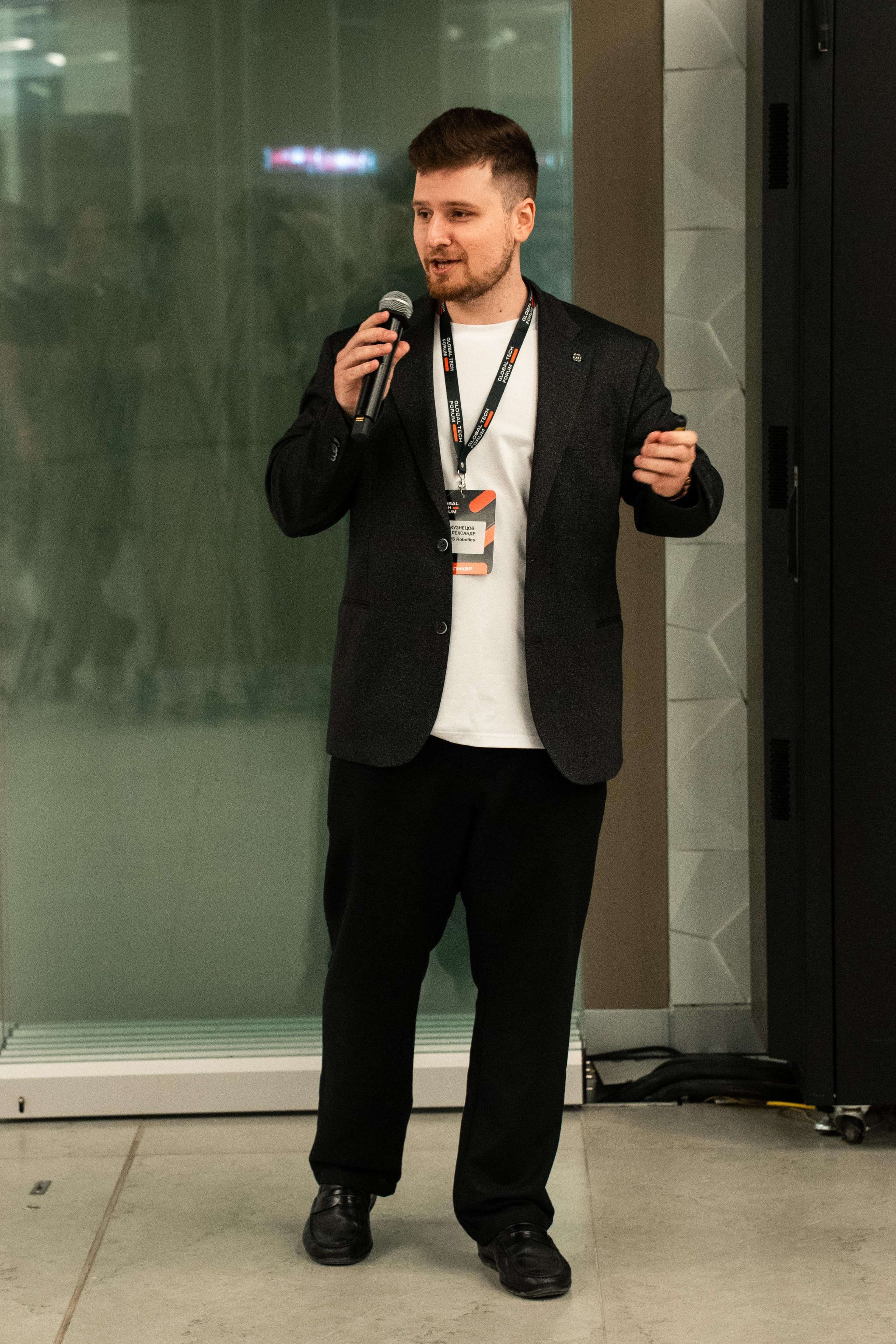 Global Tech Forum 27.03.2026. Коммерческий и художественный фотограф и видеограф в Москве Арсений Тургенев