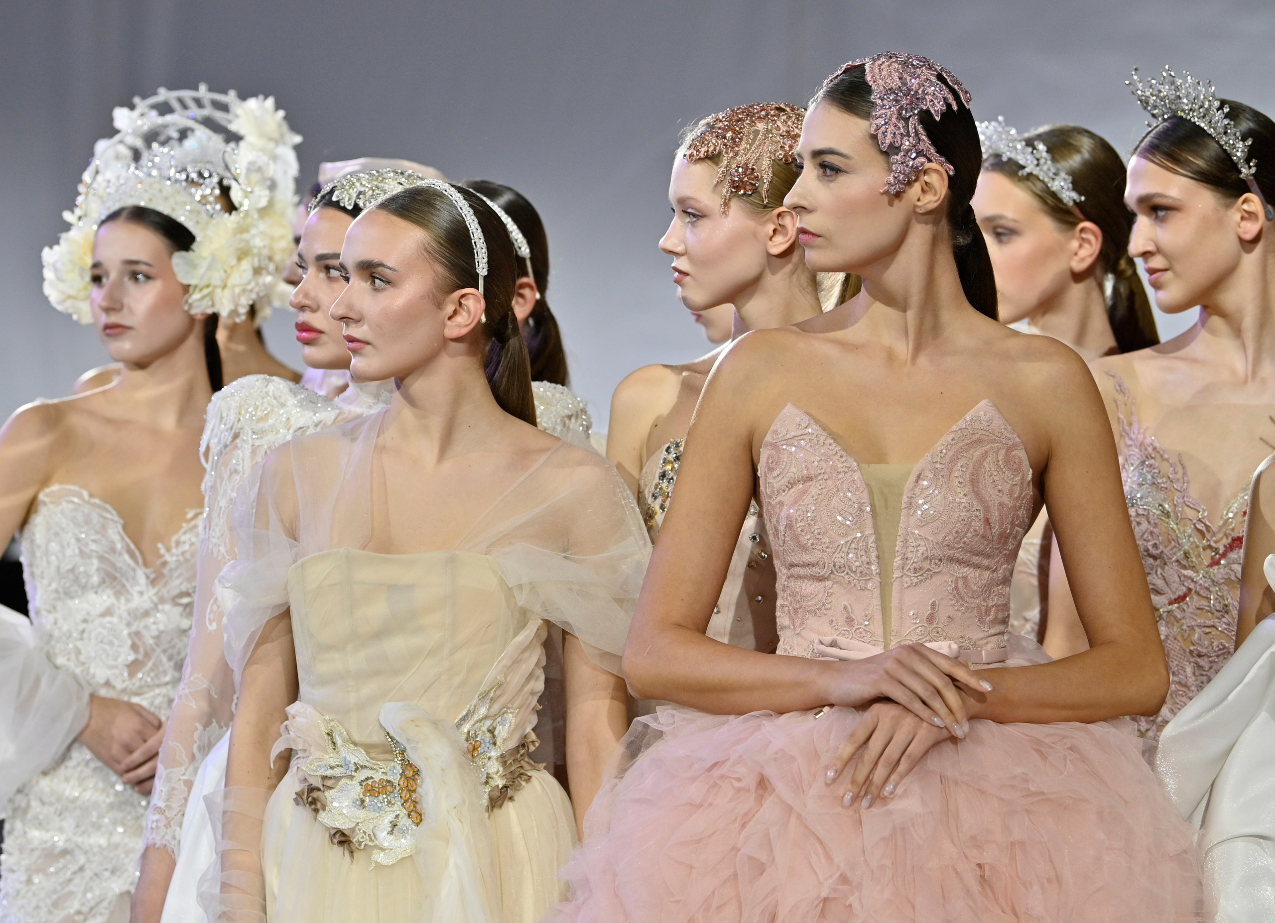 ART | FASHION | PODIUMS |SHOW