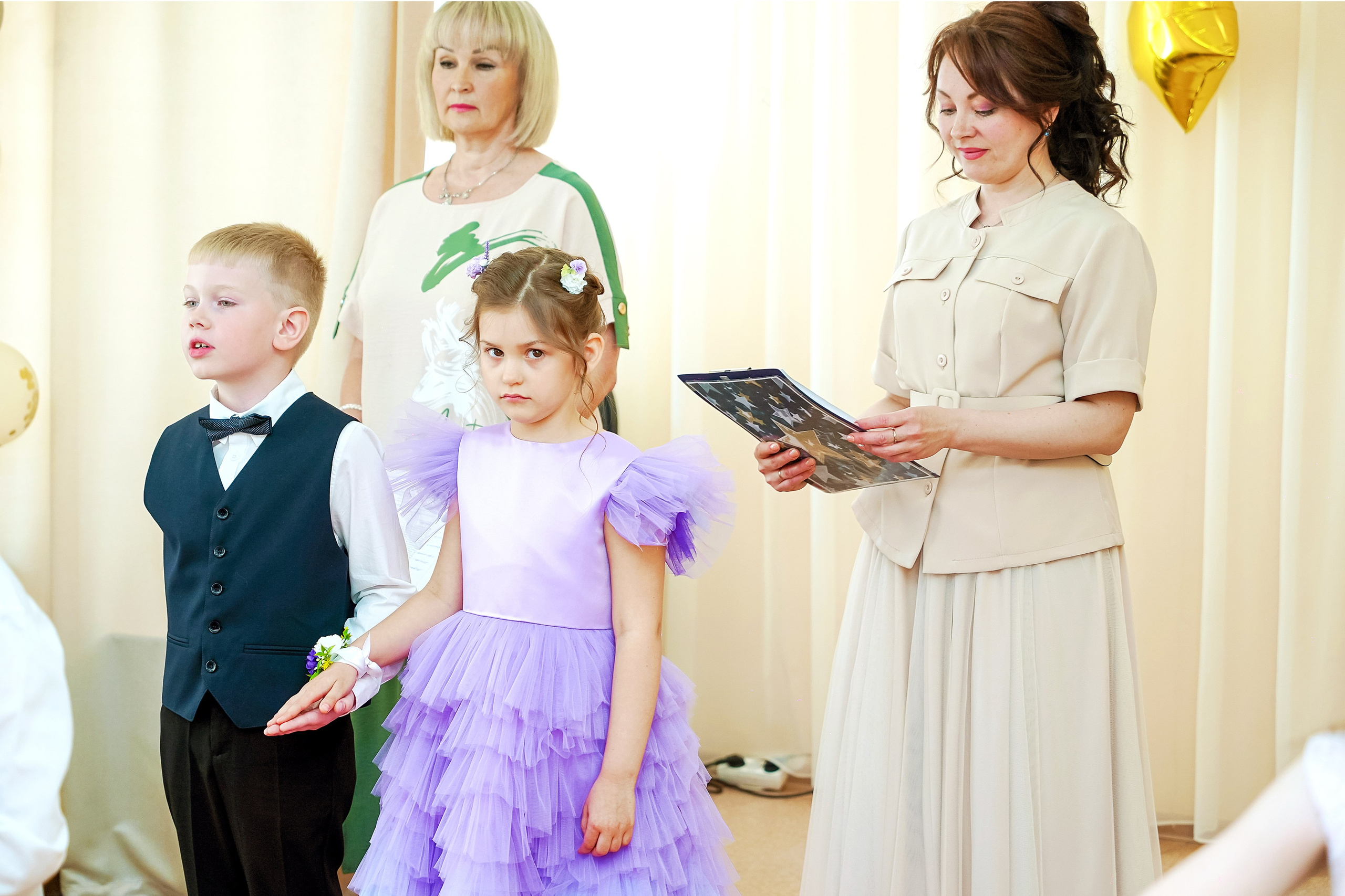 Фотосъемка видеосъёмка фотограф видеооператор новогодних утренников  в. Фотограф, видеооператор Нина Коршунова