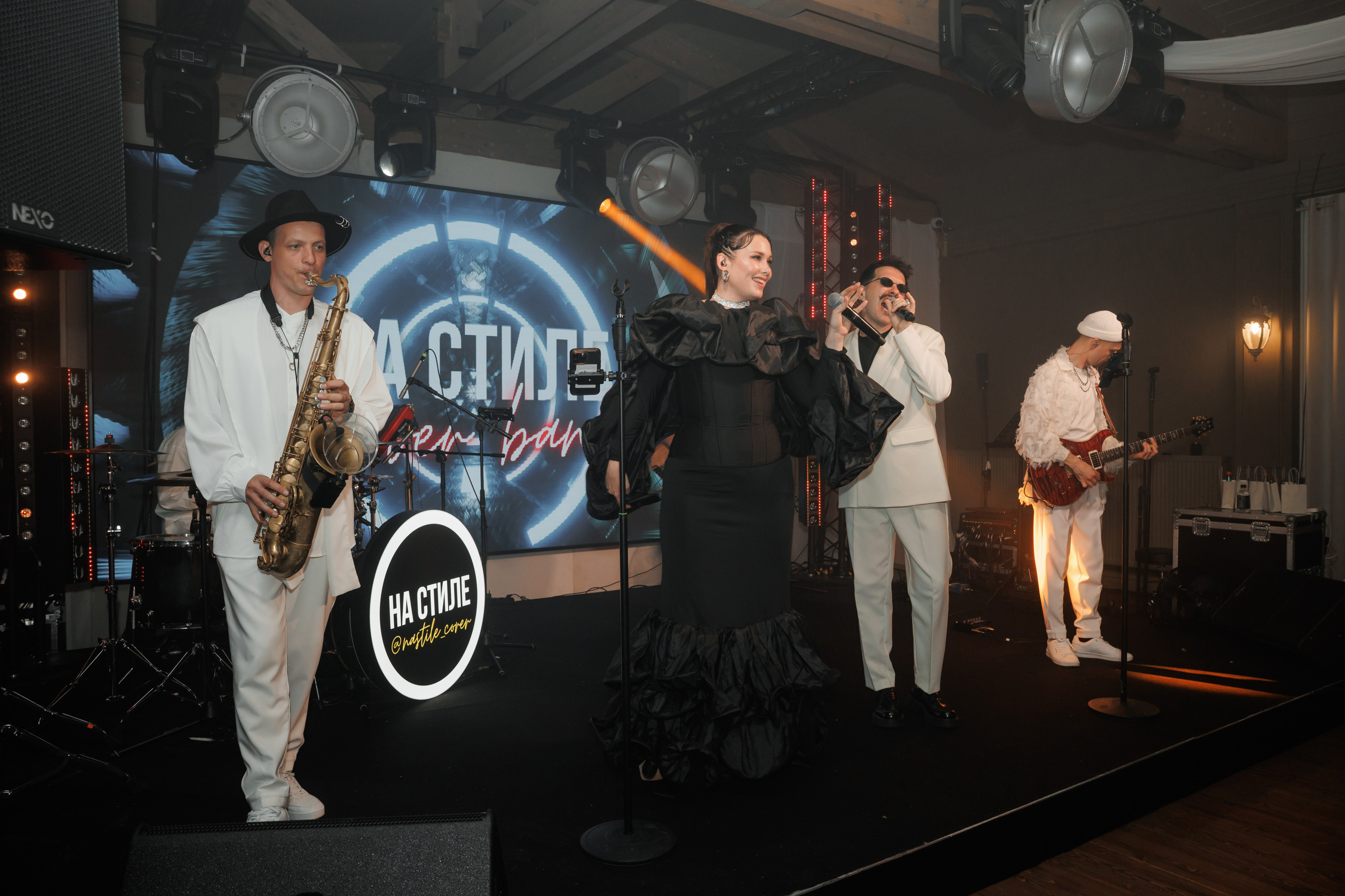 Свадебная фотосессия в отеле Сенешаль. Свадебный и репортажный фотограф (Москва, Королев и другие)