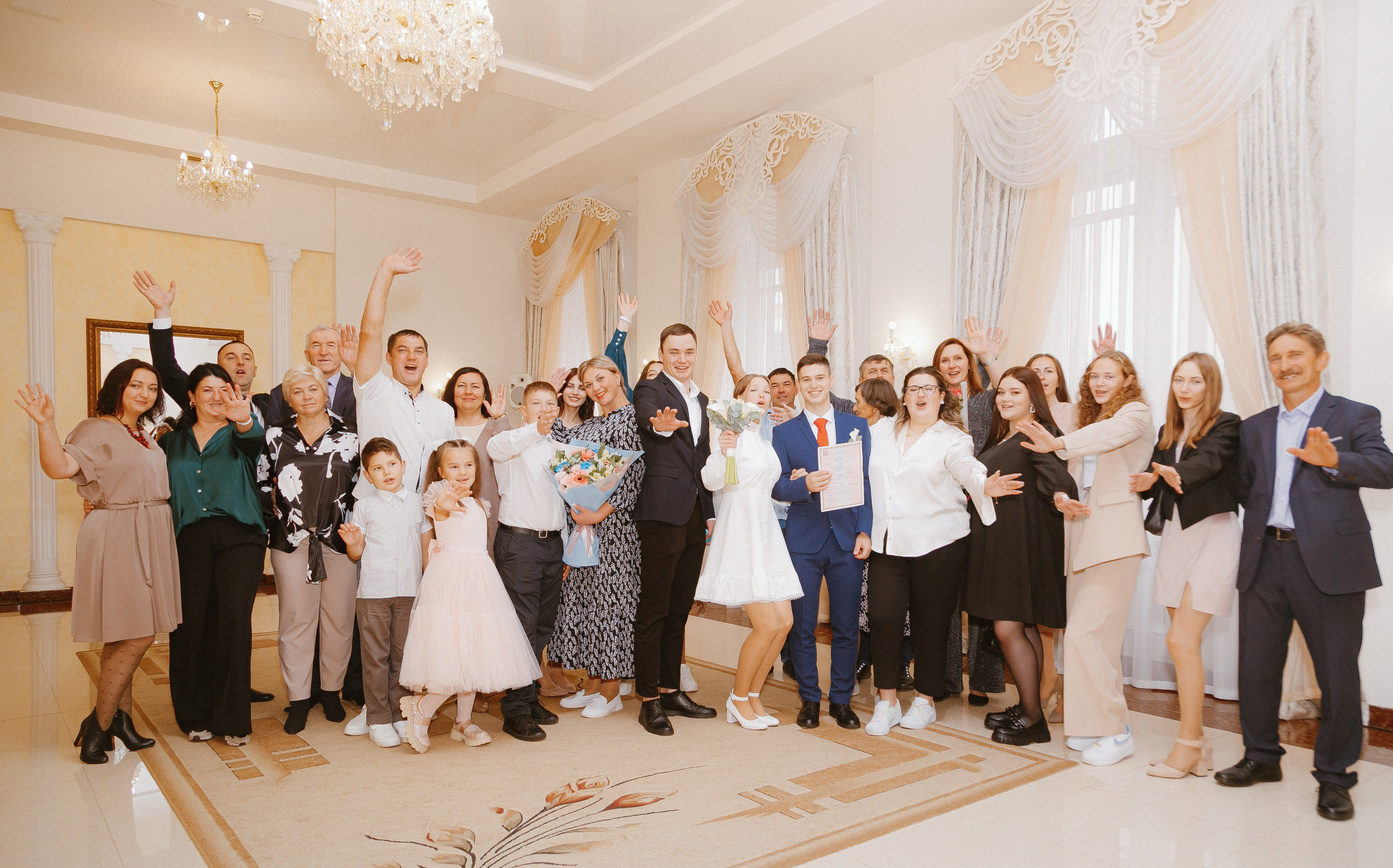 Съемка пары в осеннем городе и в студии. Свадебный и репортажный фотограф в Ярославле и Санкт-Петербурге Роман Микрюков