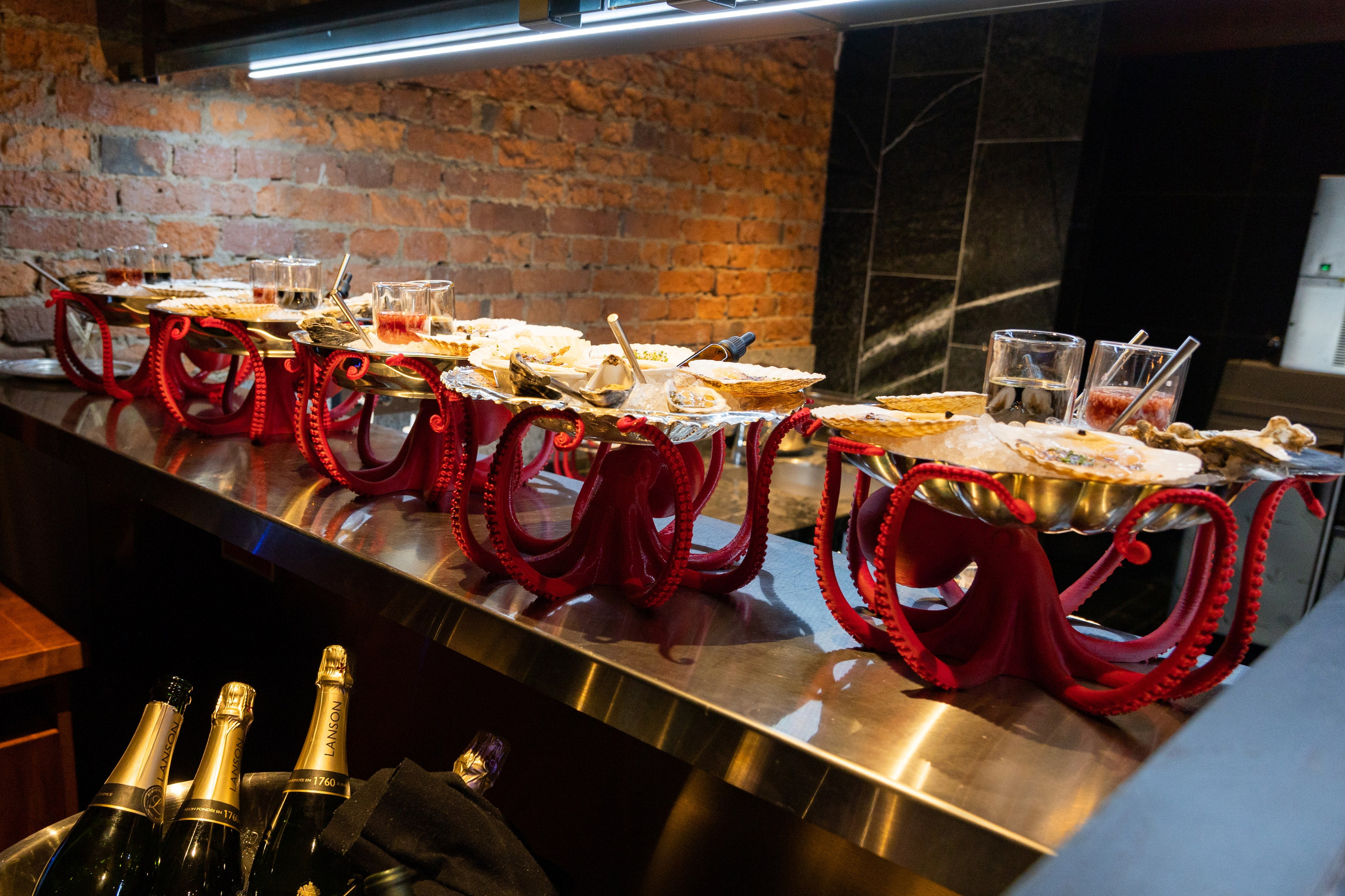 Бизнес ужин в ресторане Tbilissimo. Выпускные альбомы во Владивостоке