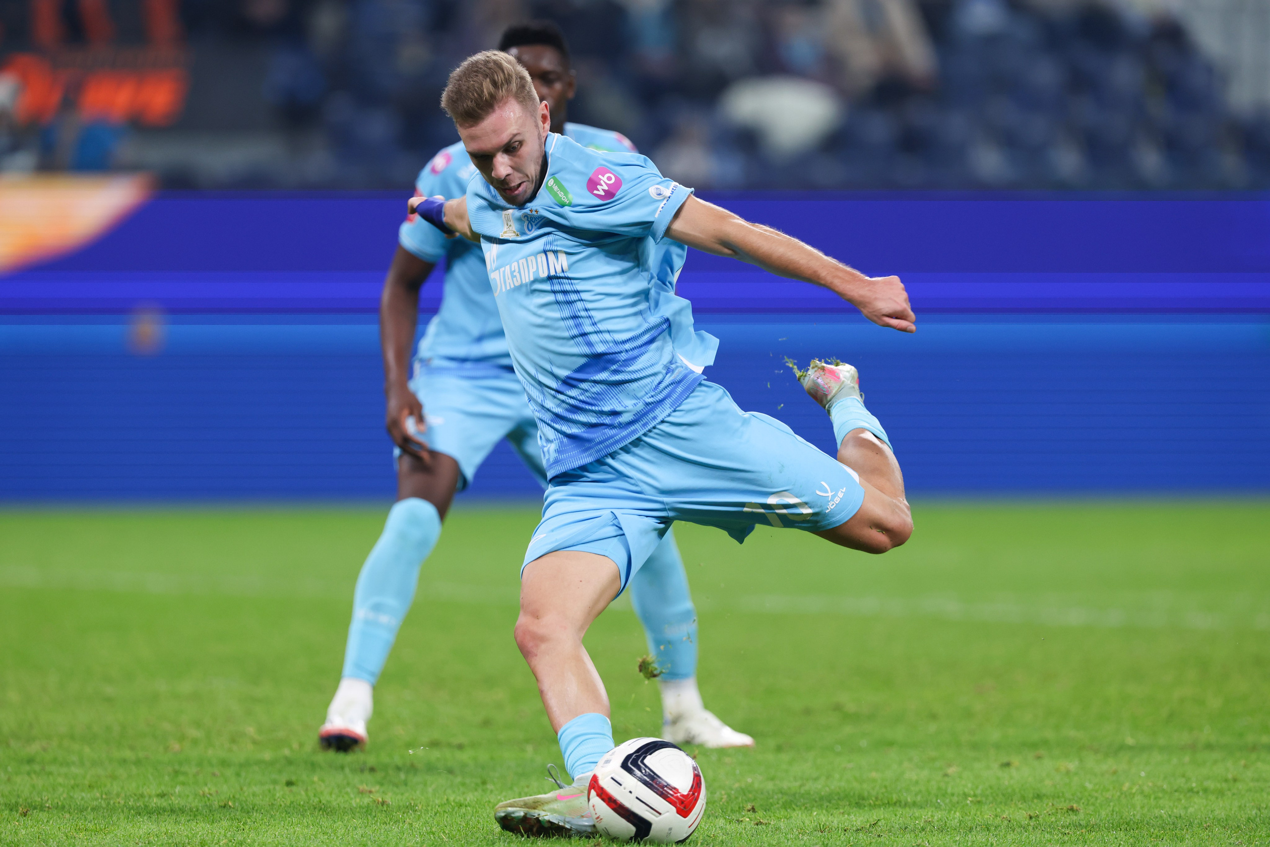 ФК «Зенит — ФК «Динамо» Москва 05.11.2025. Спортивный и репортажный фотограф Антон Тереханов