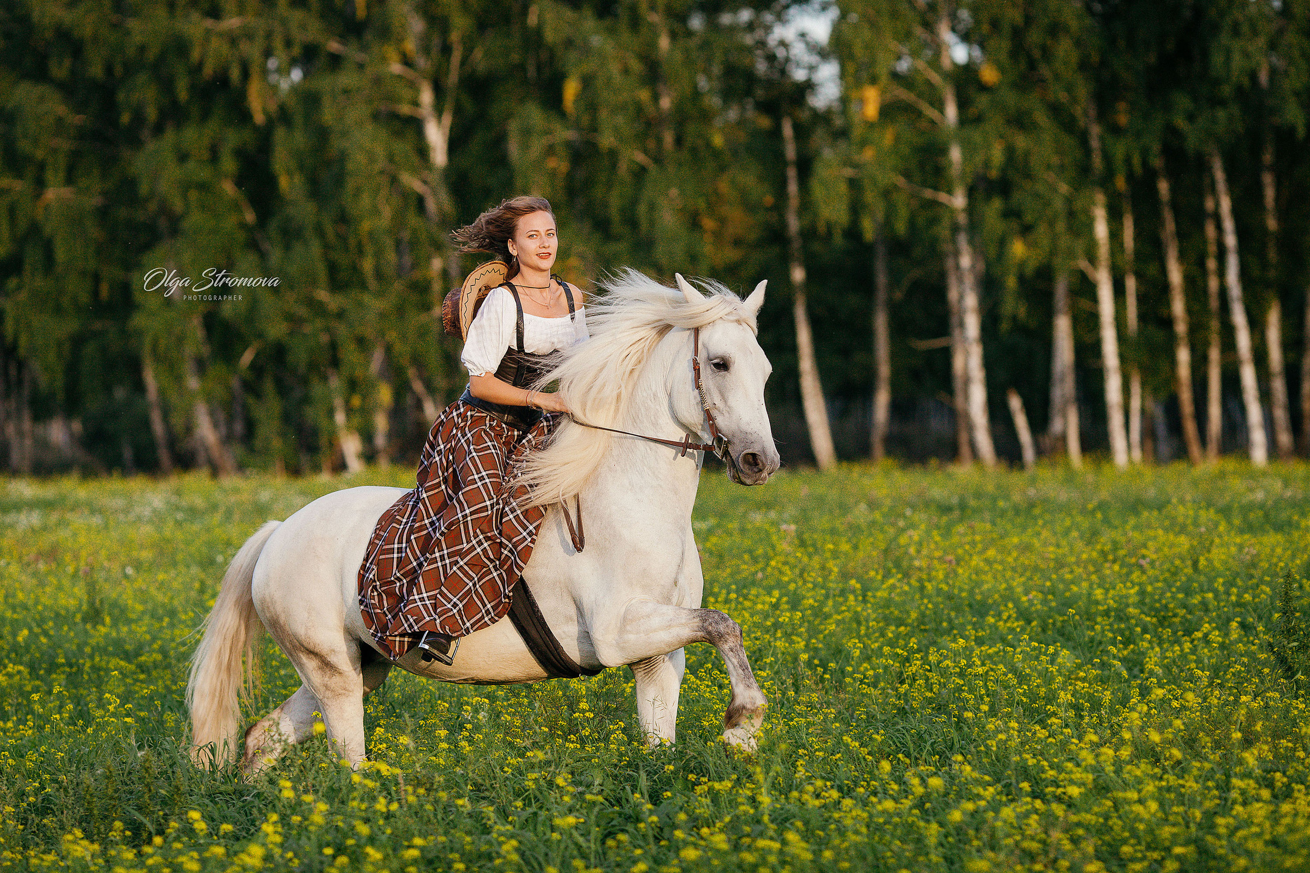 Портретная съемка с лошадью. Конный фотограф в Челябинске Стромова Ольга