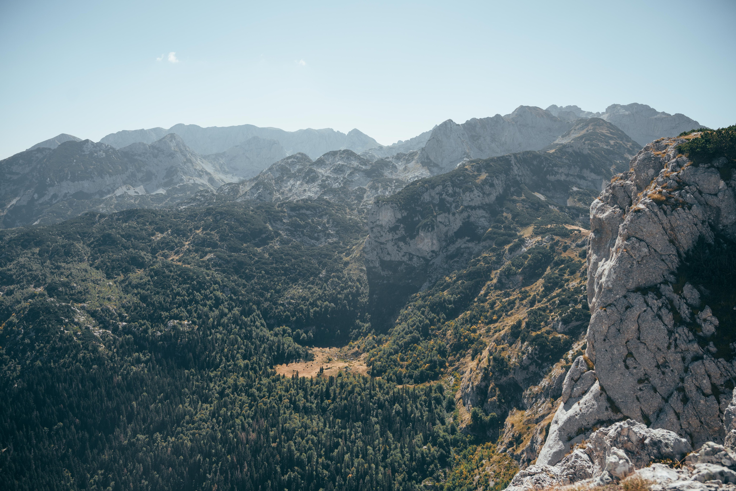 ЦРВЕНА ГРЕДА. ЧЕРНОГОРИЯ. Фотограф в Белграде Чугреева Елена