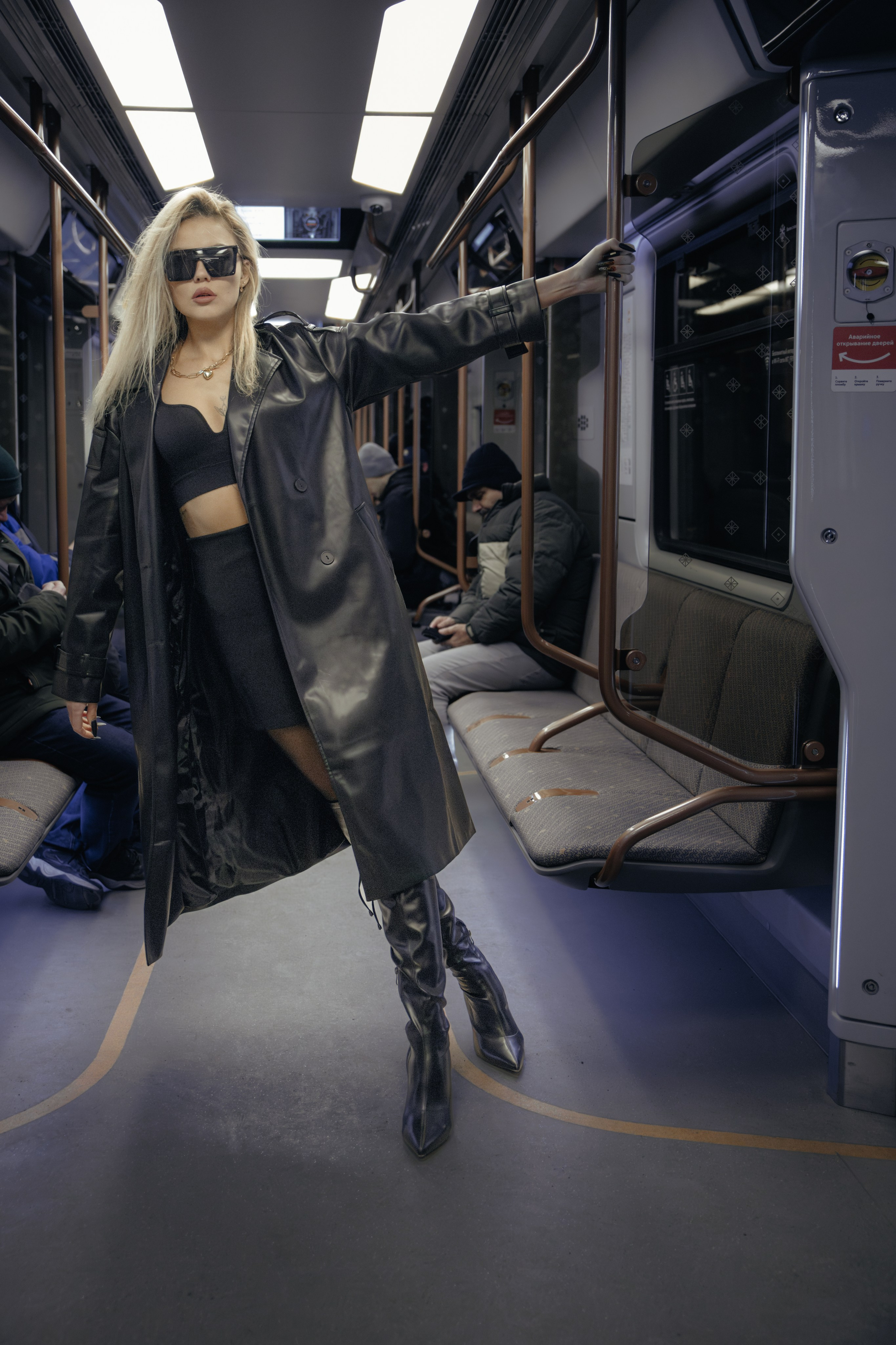 В метро. Фотограф в Москве, Дмитрий Горбатов