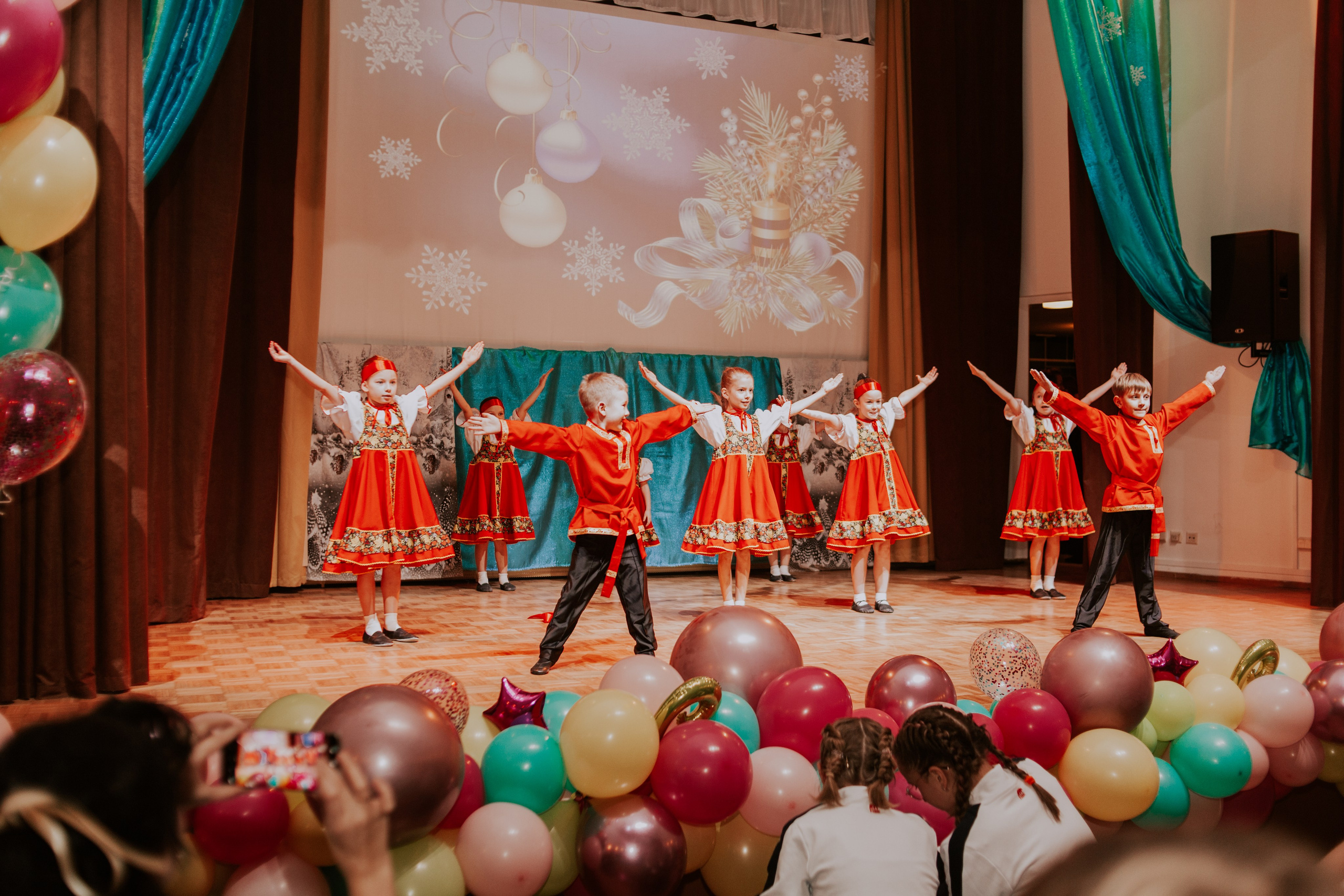 Новогодний концерт в КДЦ Южный. Семейный фотограф во Всеволожске и Санкт-Петербурге Юлия Капустина
