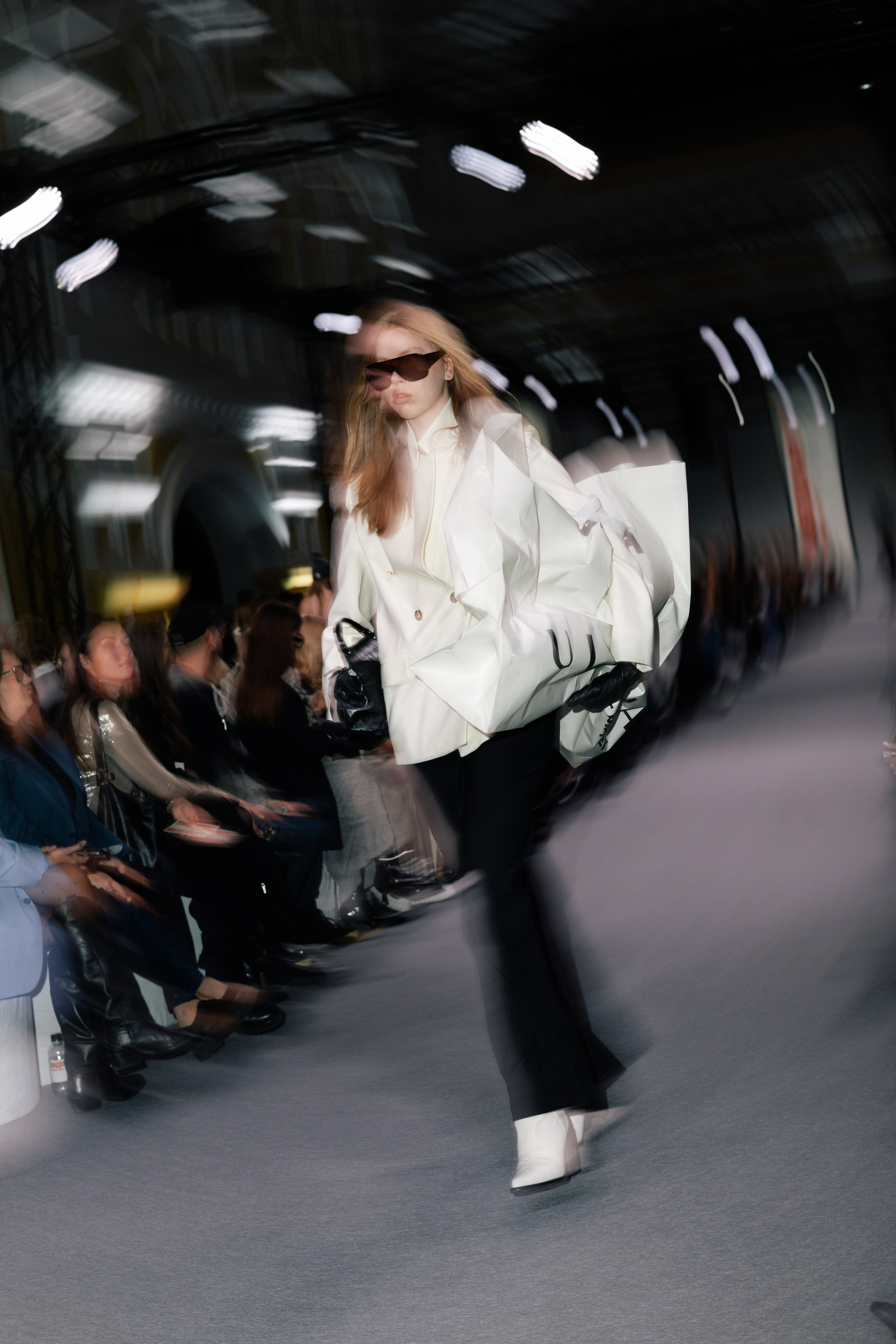 FASHION SHOW. Nikeli.mag