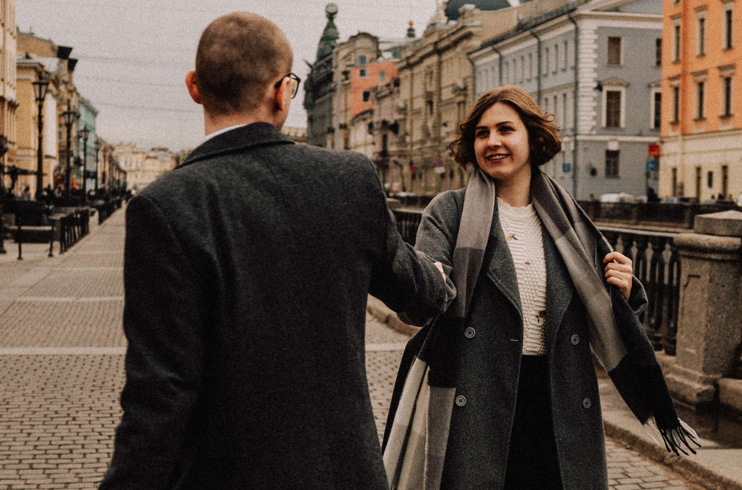 Парная фотосессия в Санкт-Петербурге. Фотосессия лавстори Санкт-Петербург. Свадебный фотограф в СПб. Федосова Елизавета. Спас на Крови, Казанский собор, Зингера.