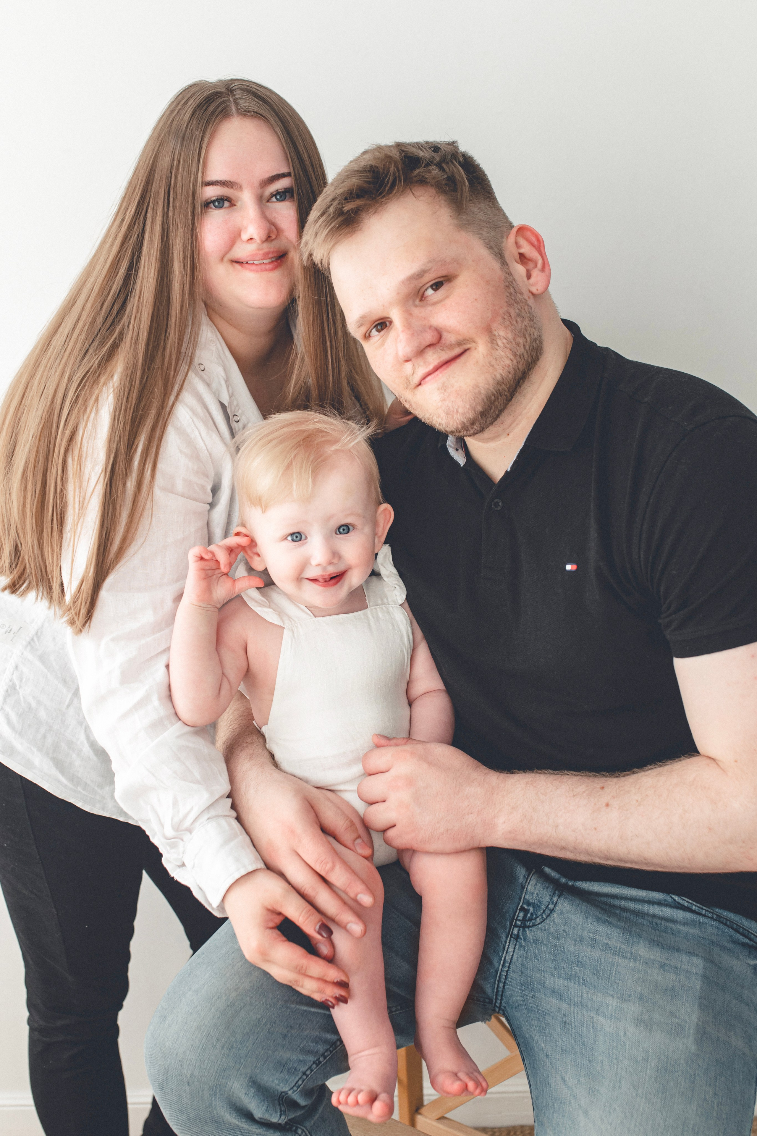 Семейная фотосессия на годик. Семейный и детский фотограф в Самара Егорова Ирина