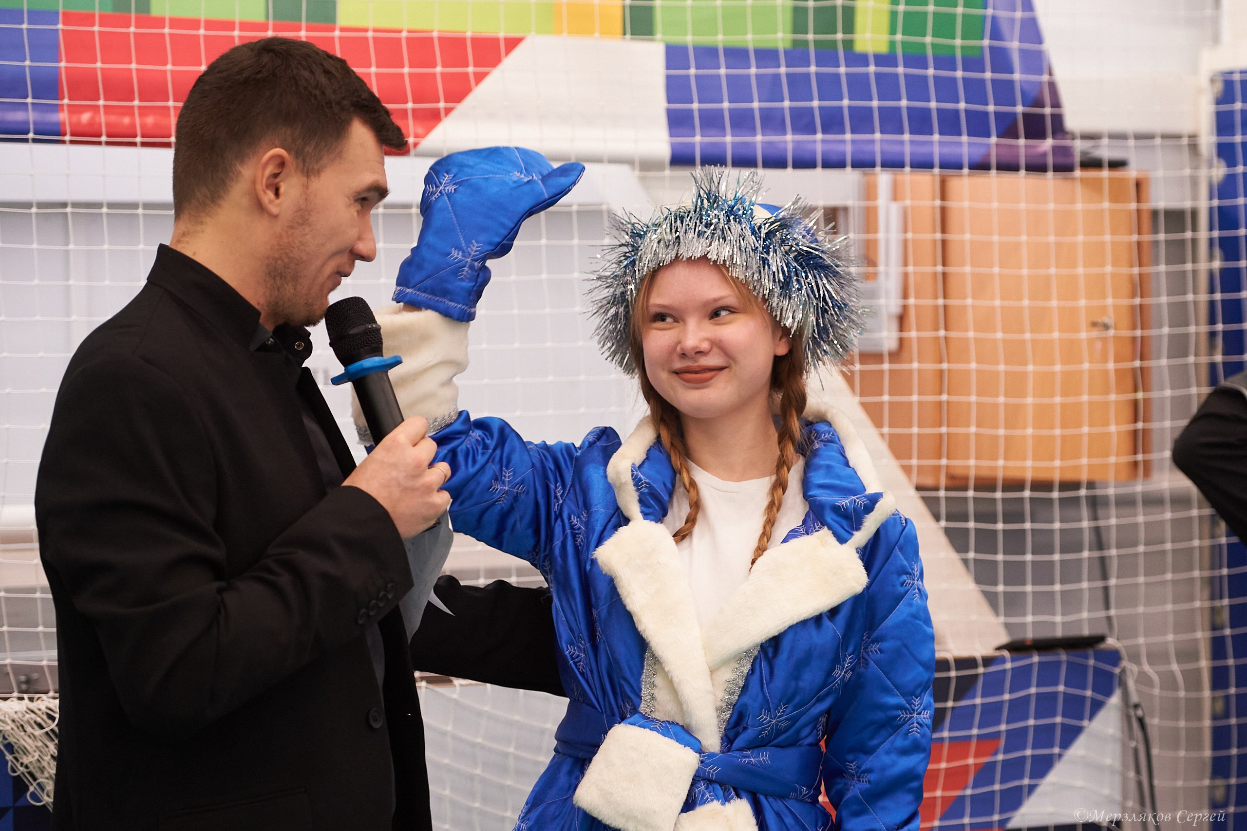 Новогодний волейбольный турнир. Ижевск. 16.12.23. Спортивный репортажный фотограф в Ижевске Сергей Мерзляков